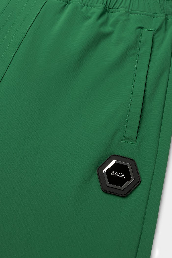 【残りXSのみ】日本限定 / HEXLINE REGULAR FIT CARGO SHORTS Leprechaun