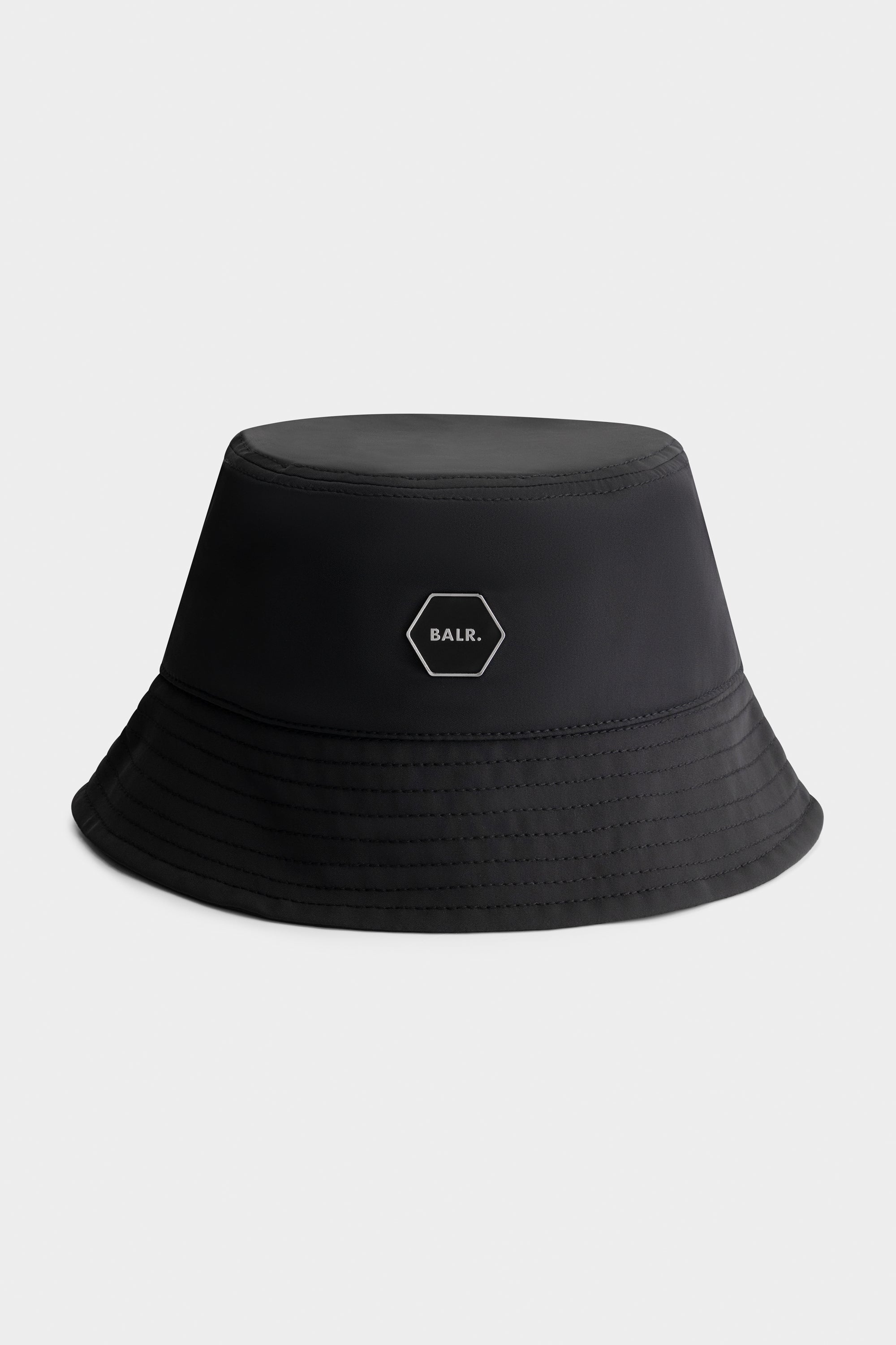 【シンプル&おしゃれ】BALR.ヘックスシリーズ バケットハットジェットブラック HEX-SERIES BUCKET HAT-JET BLACK – BALR.