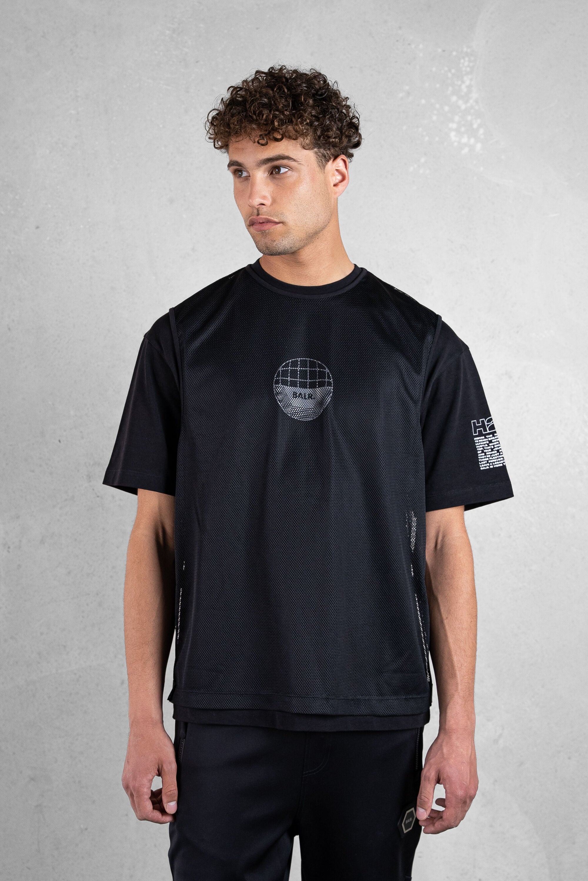 残りわずか】JOEY BOX MESH T SHIRT JET BLACK – BALR.