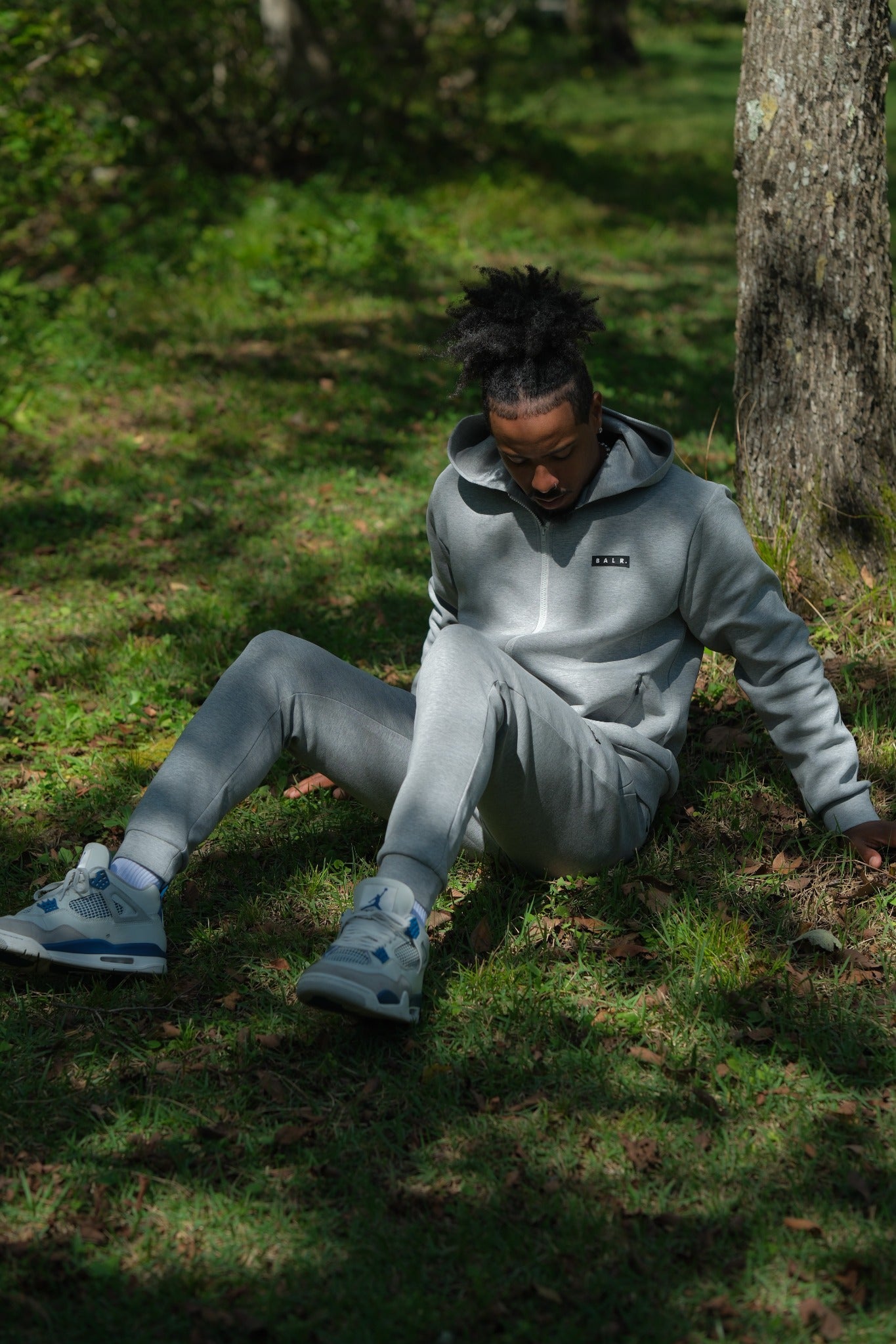 01_M_Grey-Zip-Hoodie-Set_DSCF1219_under20MB.jpg