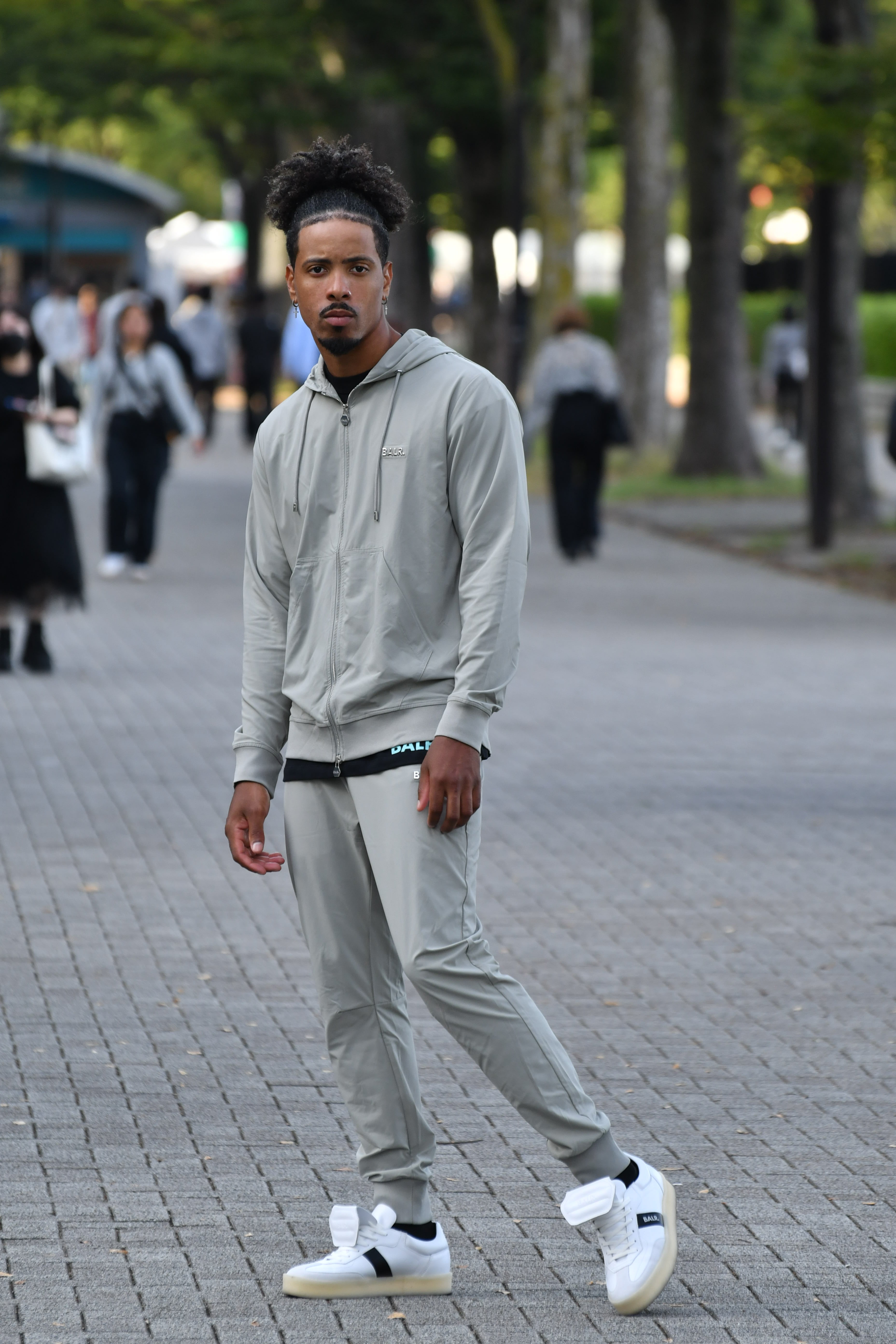 BALR. Dove Grey ジャージパンツ 2XL BALR. グレー スリムフィット ジャージパンツ 2XL 日本限定