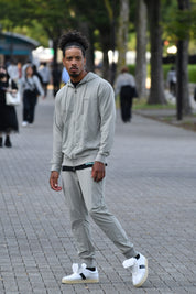 日本限定 / JP Q-SERIES STRETCH NYLON HOODIE-DOVE GREY