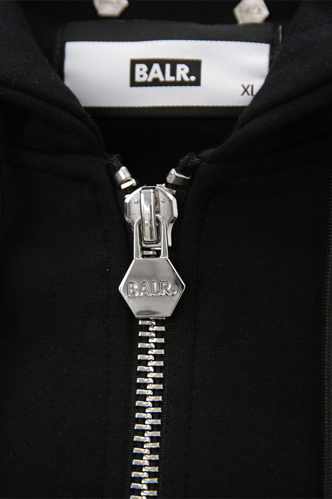 【残りXSのみ】日本限定 / JP Q-SERIES STRAIGHT ZIP THROUGH BIG LOGO HOODIE Jet Black