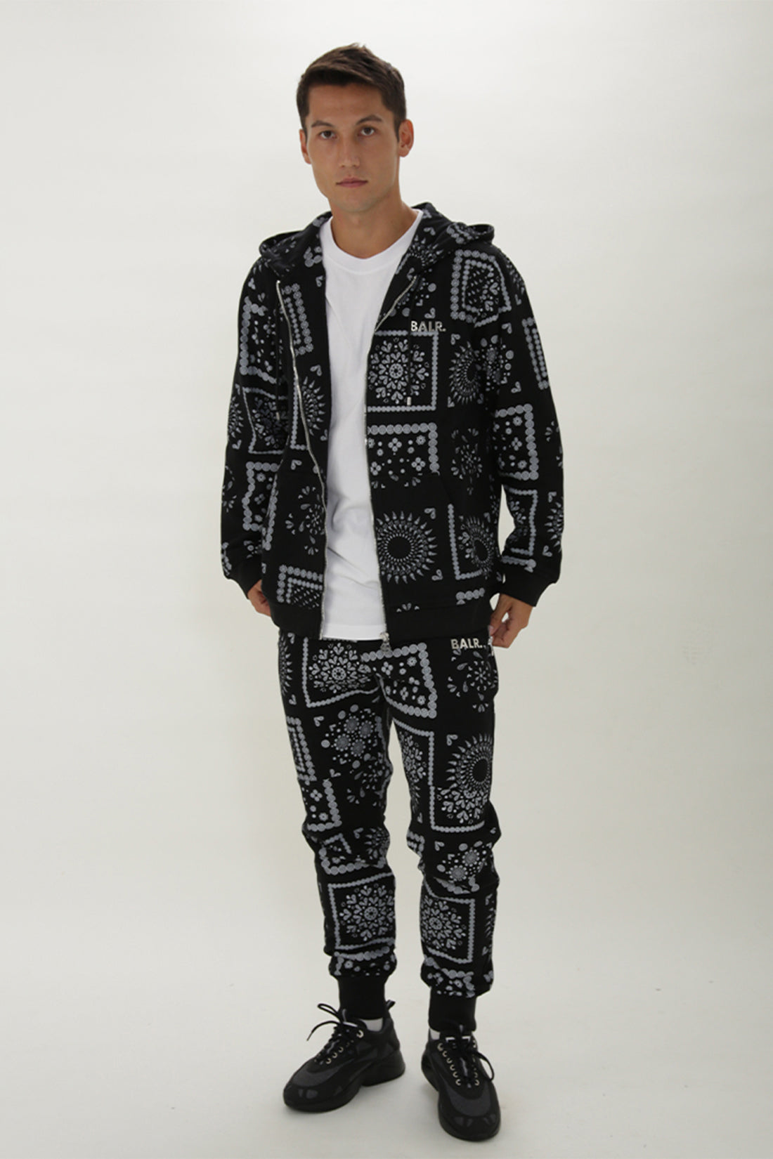 日本限定 / JP Q-SERIES PAISLEY SLIM CLASSIC SWEATPANTS