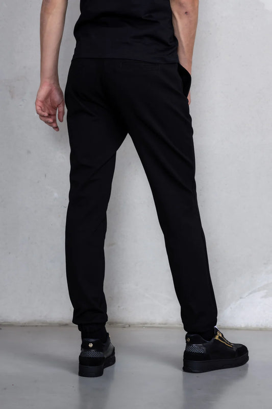 REGULAR GOLD EMBLEM JOGGER JET BLACK