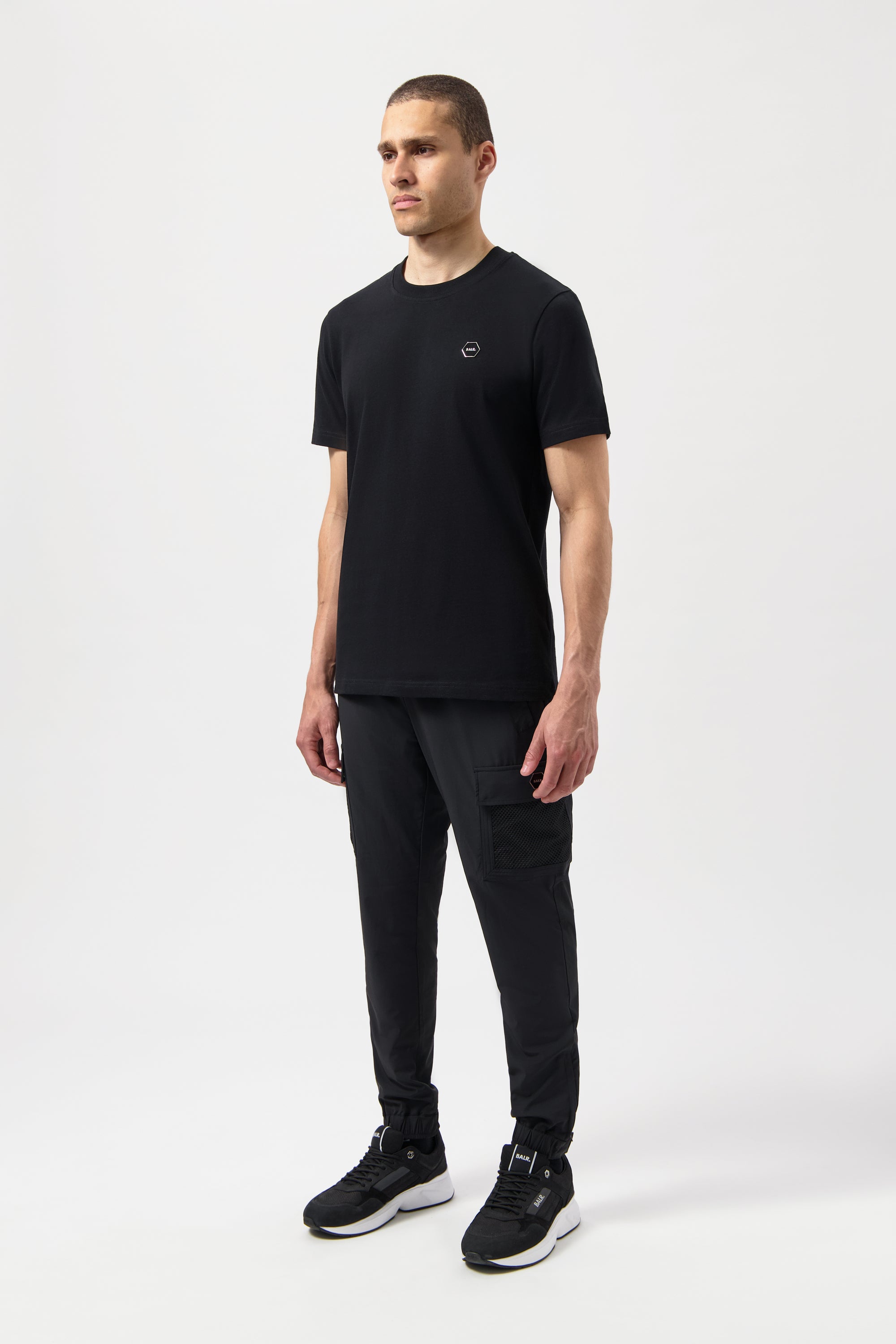 HEXLINE REGULAR FIT T-SHIRT-Jet Black