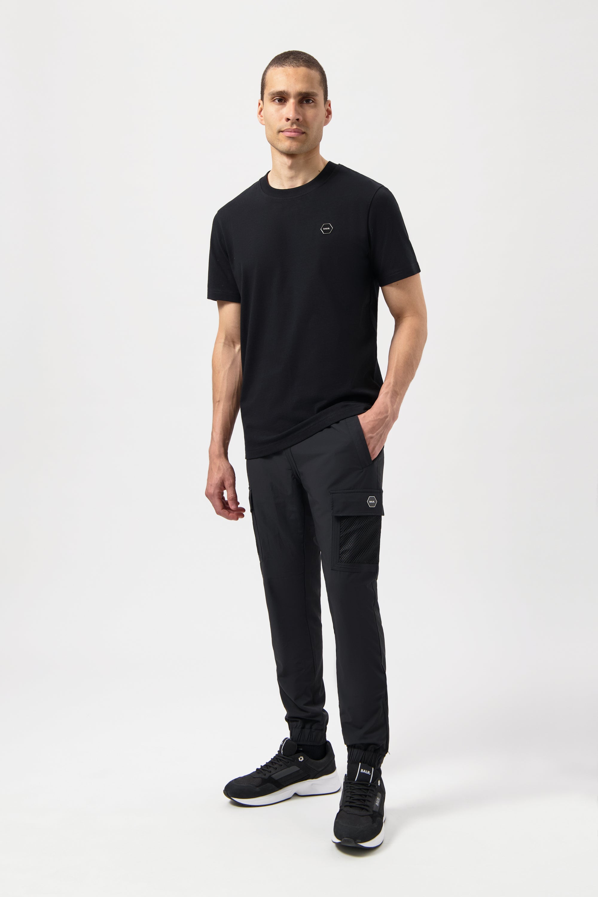 HEXLINE REGULAR FIT T-SHIRT-Jet Black