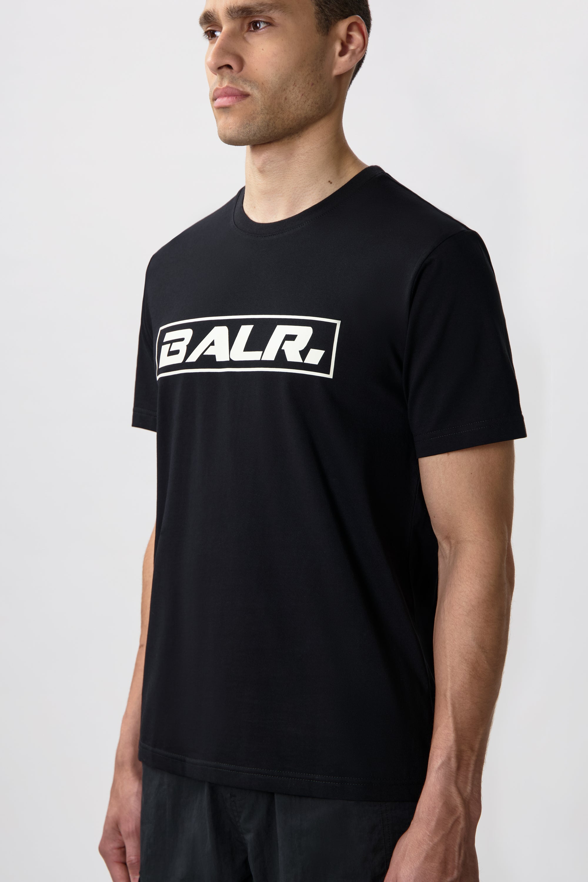 THE CLUB REGULAR FIT T-SHIRT-Jet Black