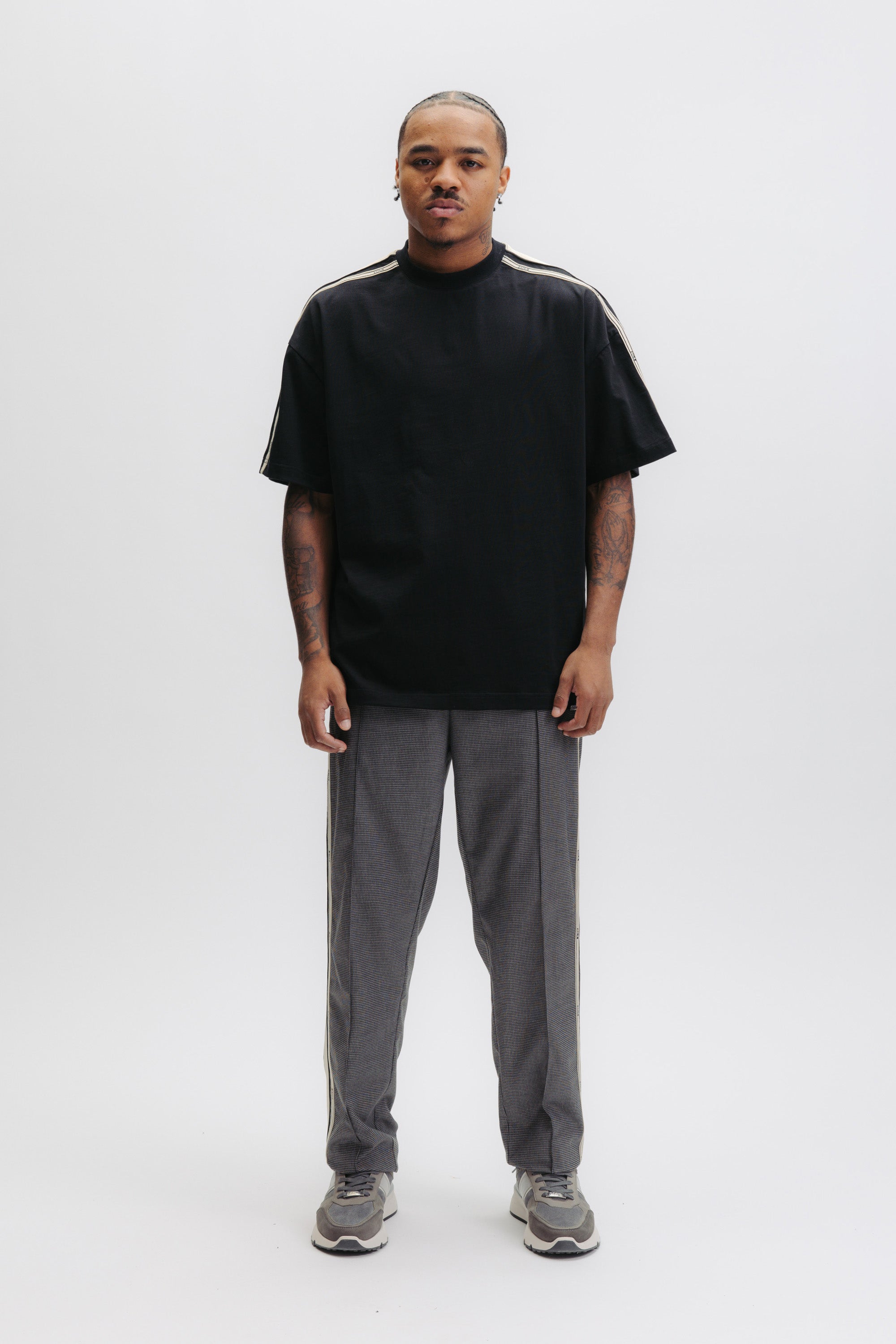 TAPE BOX T-SHIRT - JET BLACK