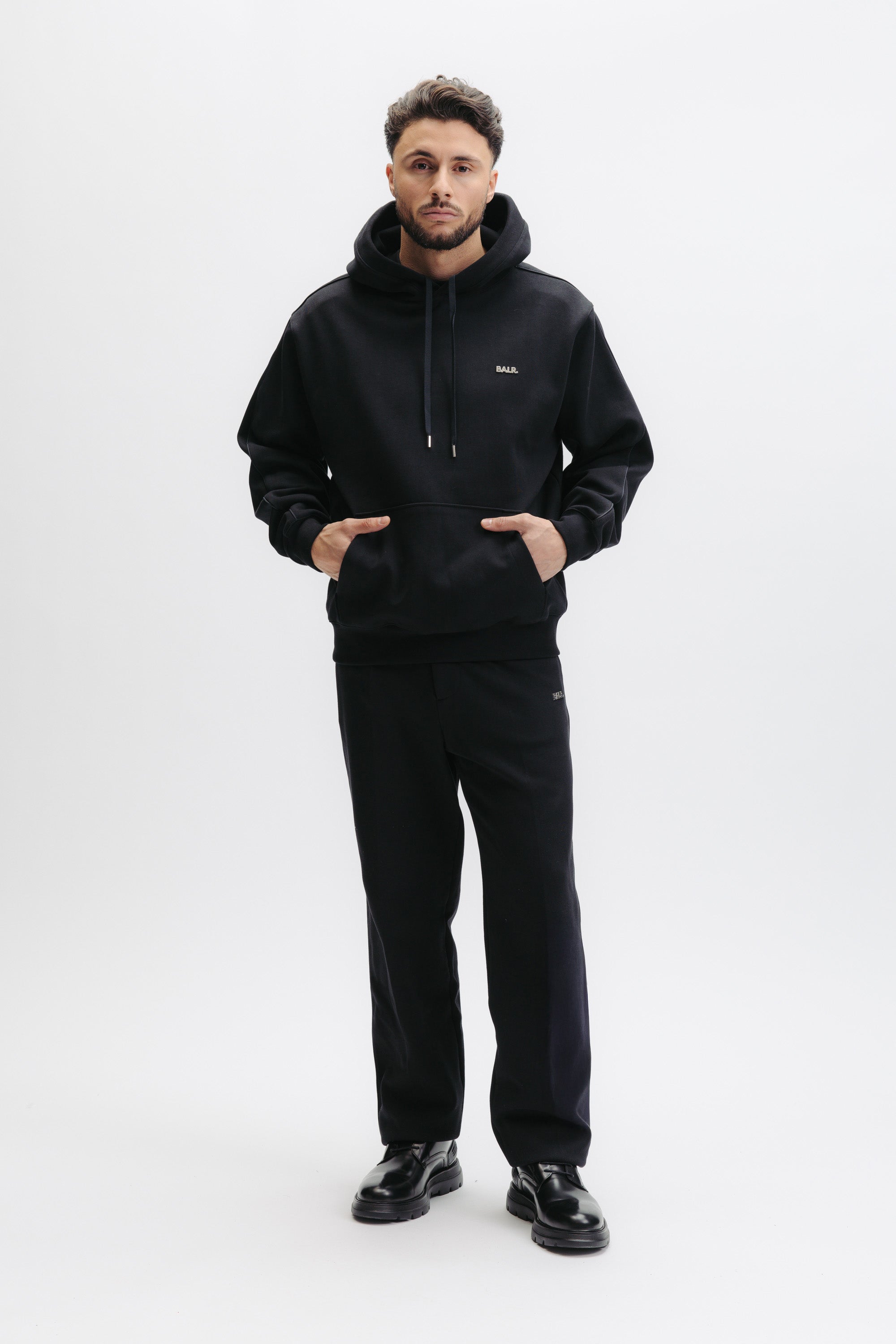 Q SERIES HOODIE - JET BLACK