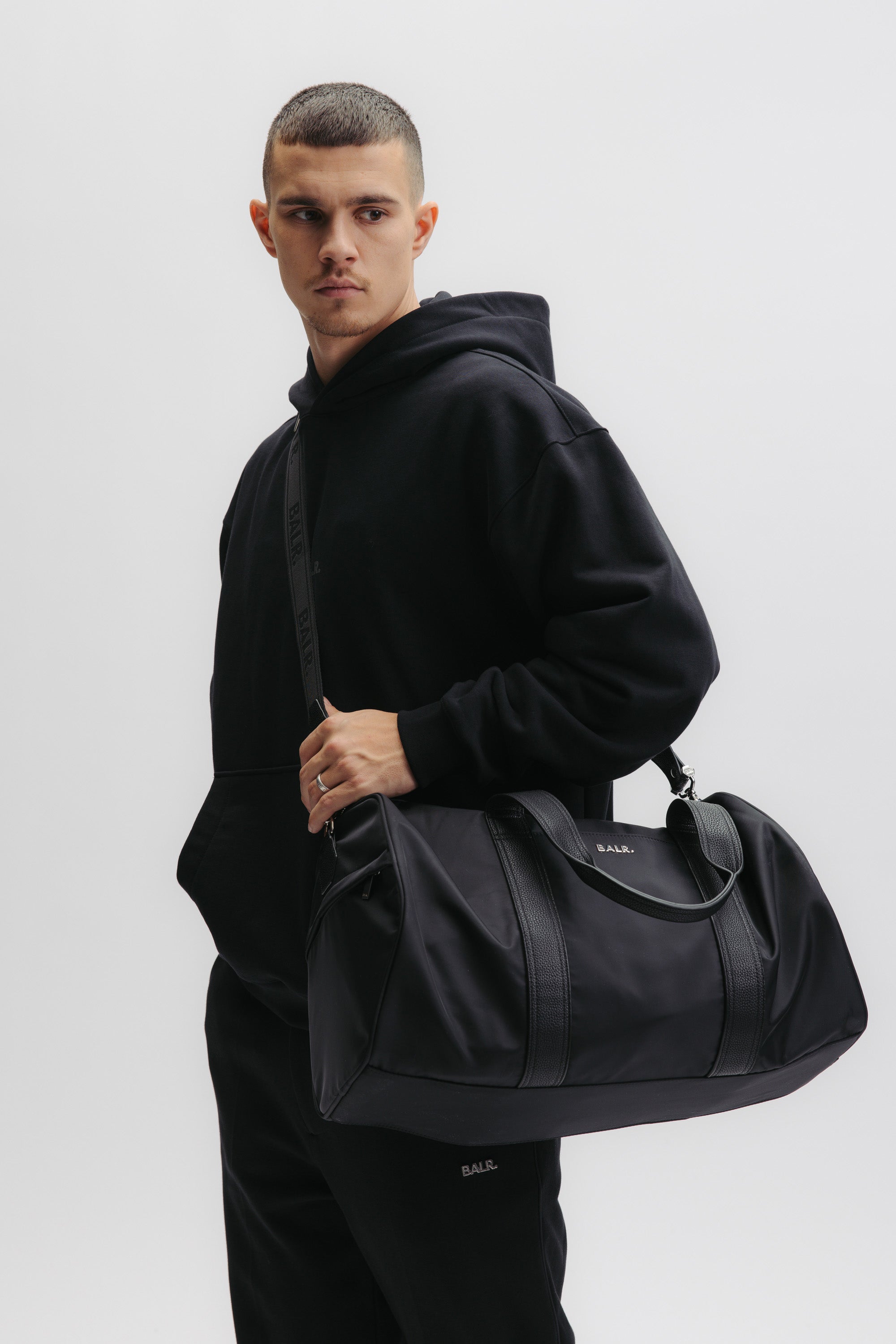 NYLON CLASSIC DUFFLE BAG - JET BLACK