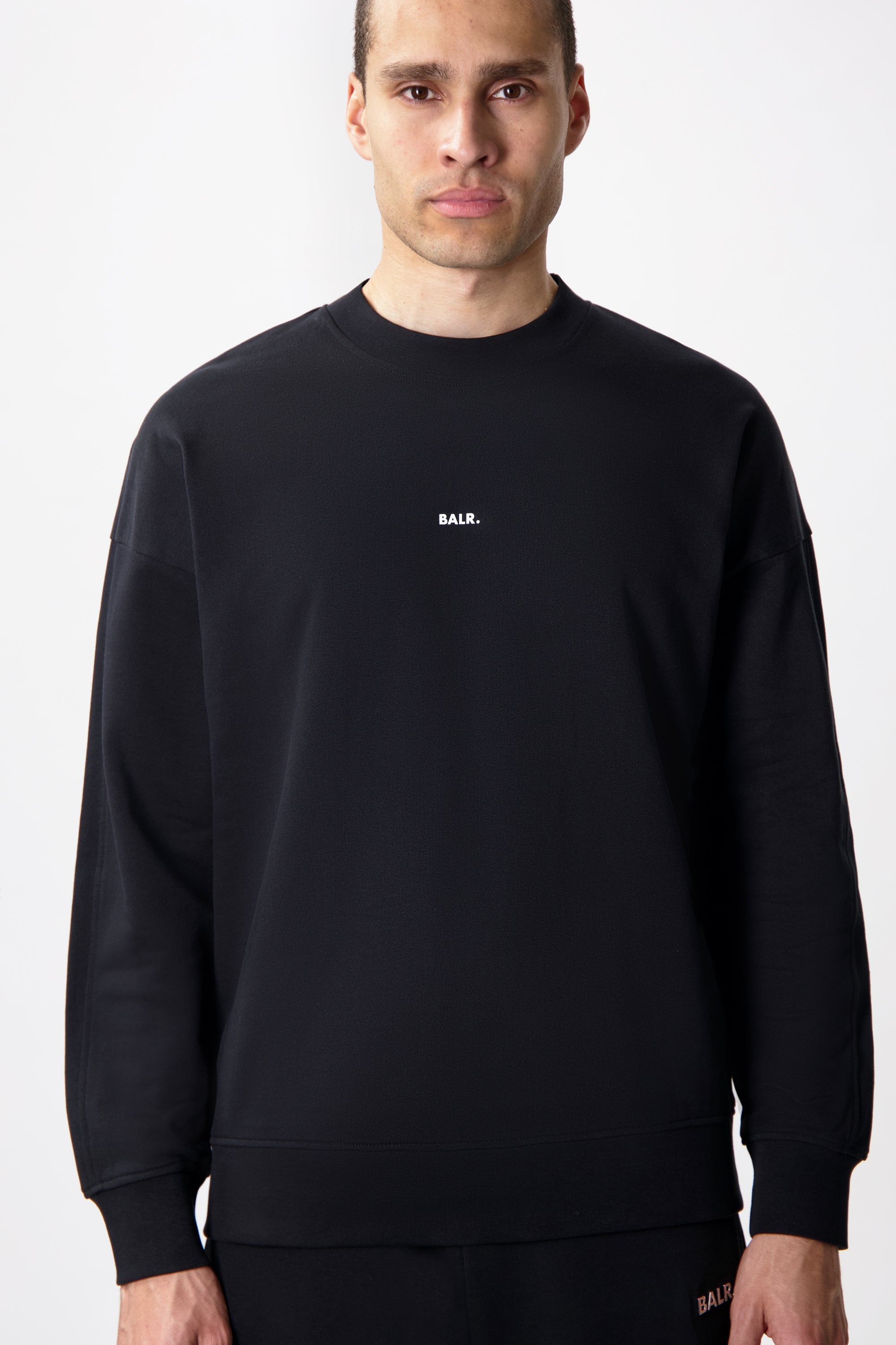 BRAND BOX FIT CREWNECK-Jet Black