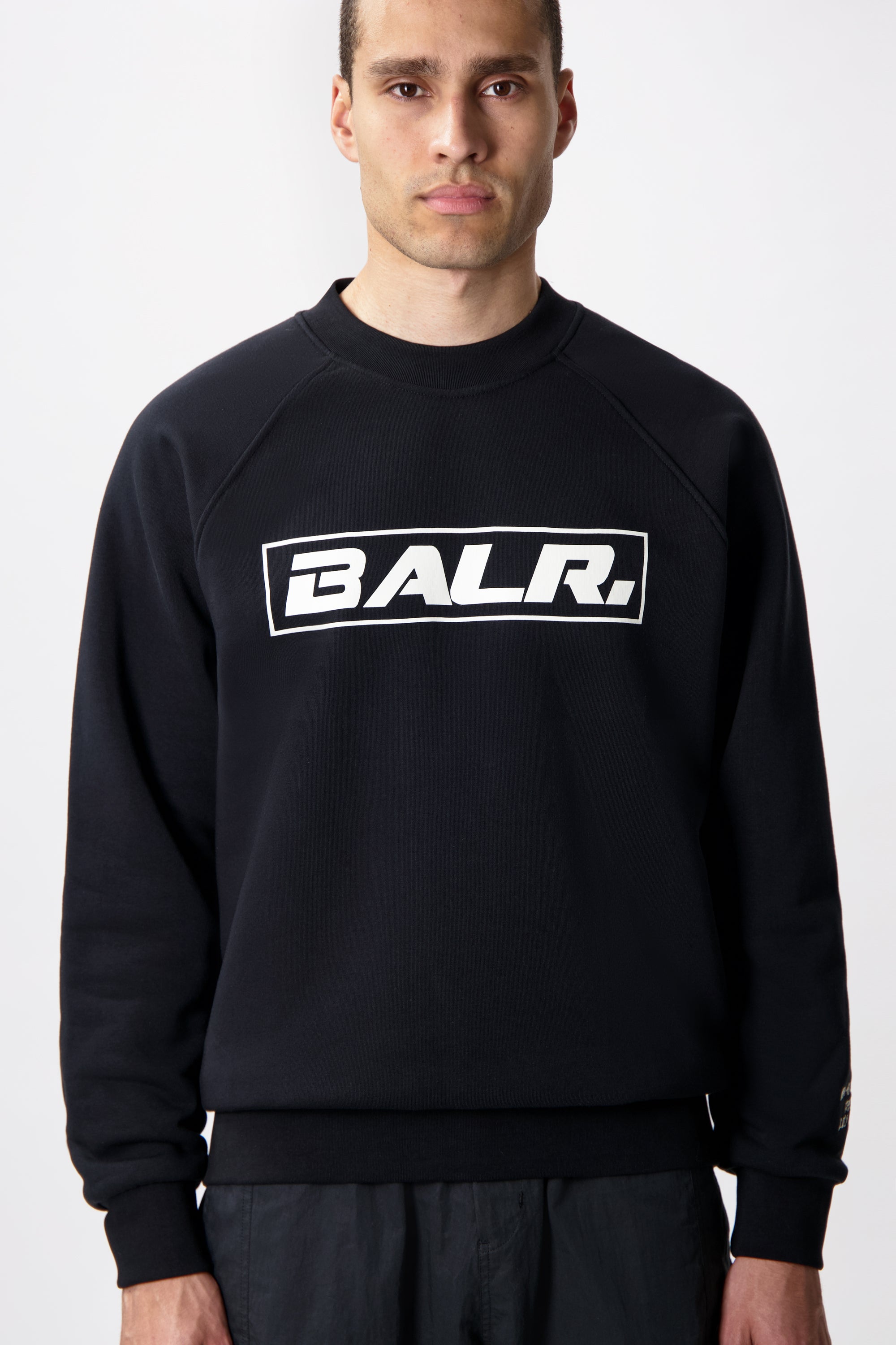 THE CLUB BOX FIT CREWNECK-Jet Black