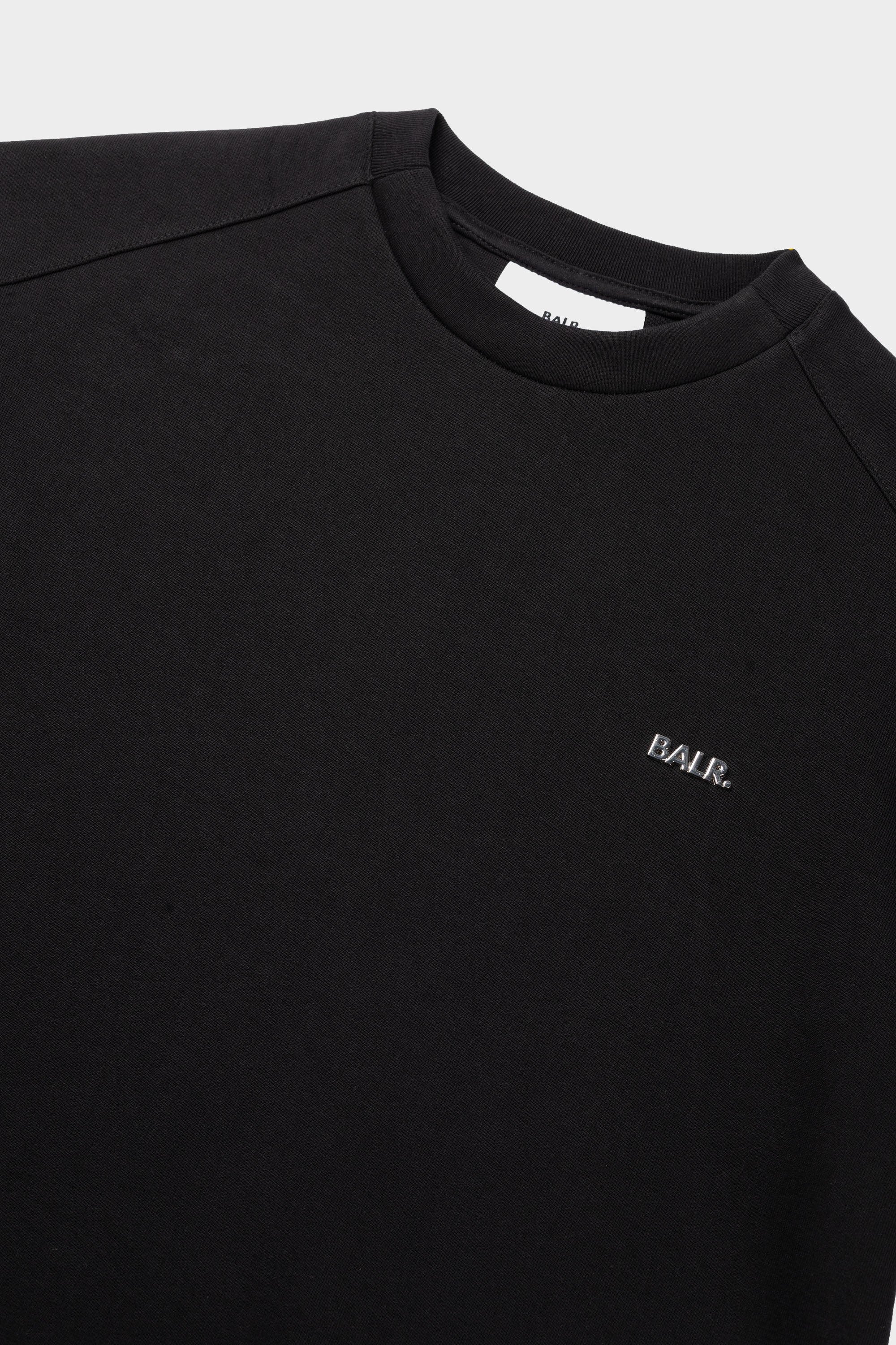 Q SERIES CREWNECK - JET BLACK