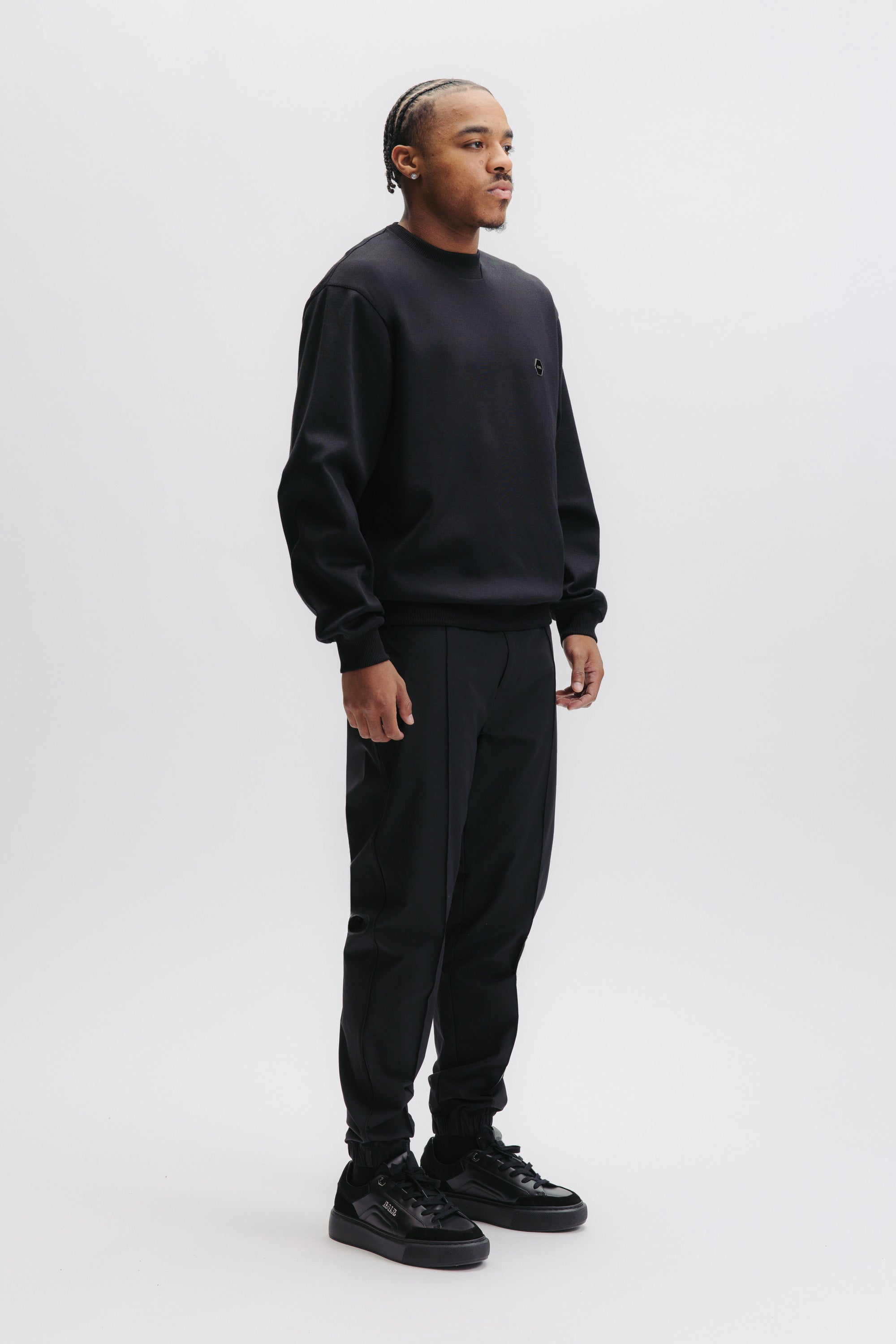 HEX-SERIES BADGE CREWNECK - JET BLACK