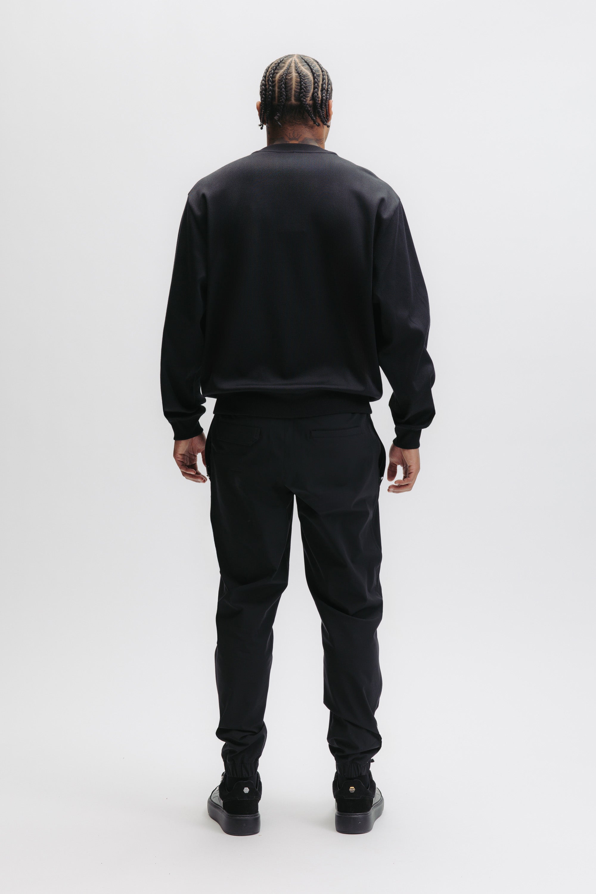 HEX-SERIES BADGE CREWNECK - JET BLACK