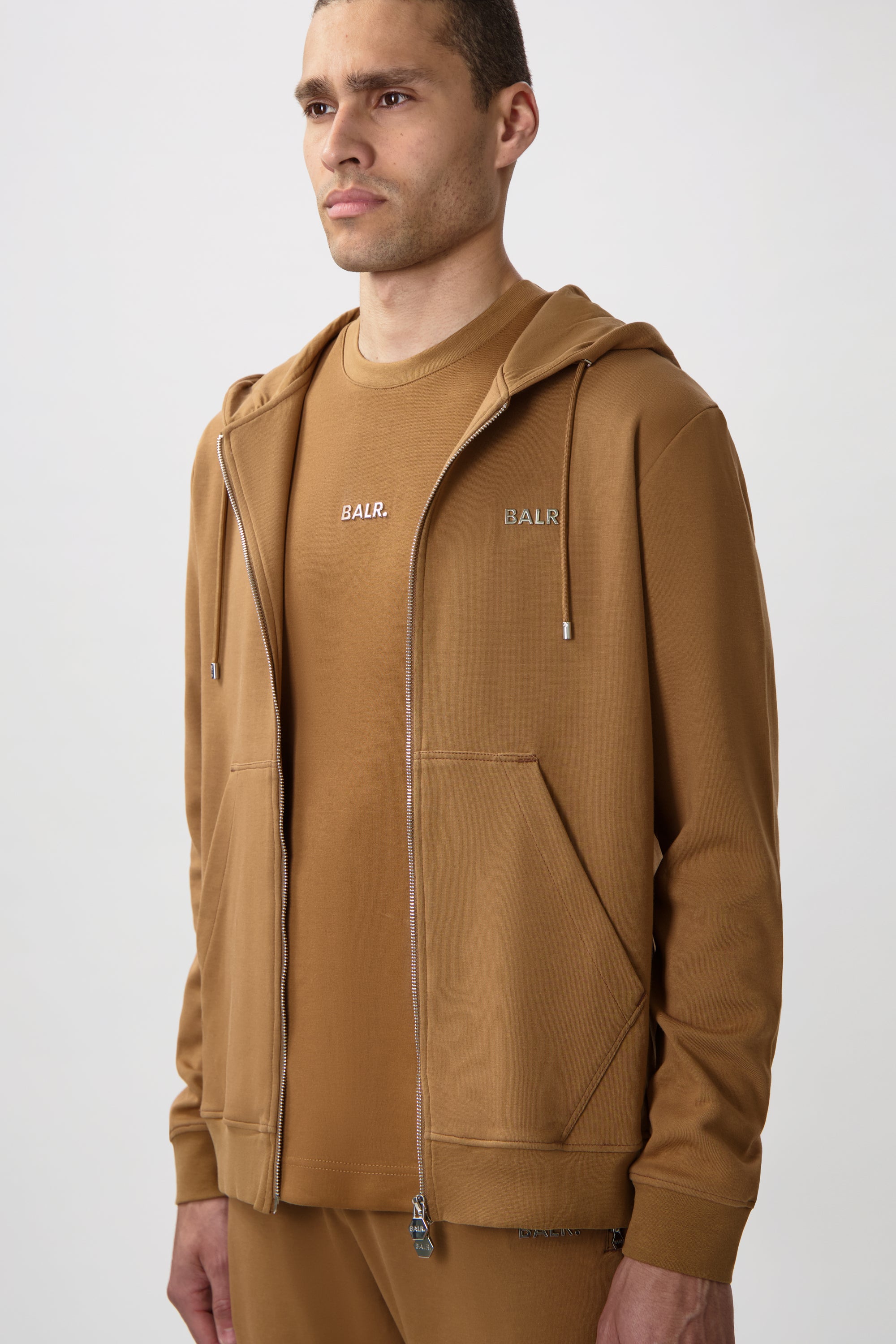 Q-SERIES REGULAR FIT ZIP THROUGH HOODIE-TOASTED COCONUT