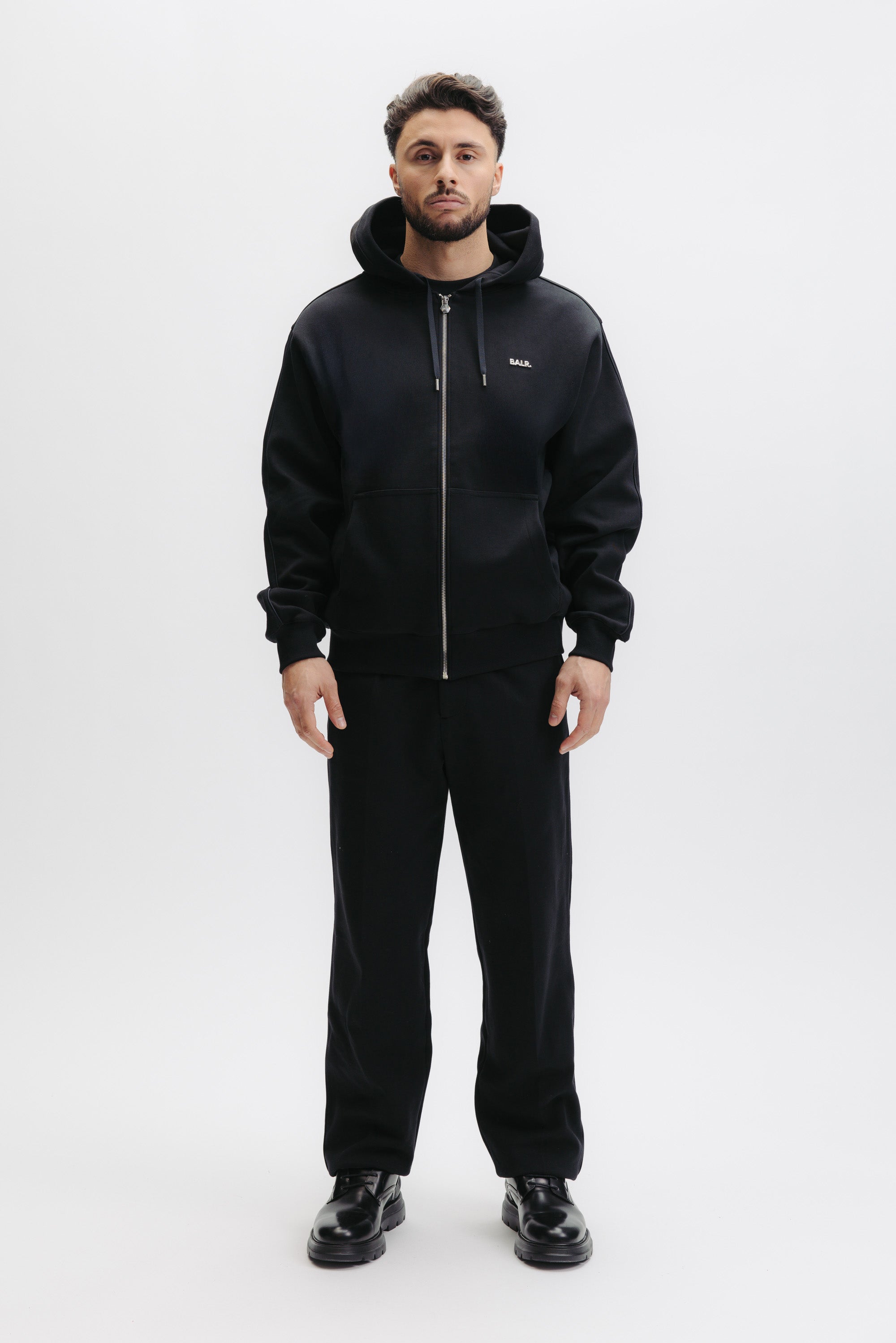 Q SERIES ZIP THROUGH HOODIE - JET BLACK