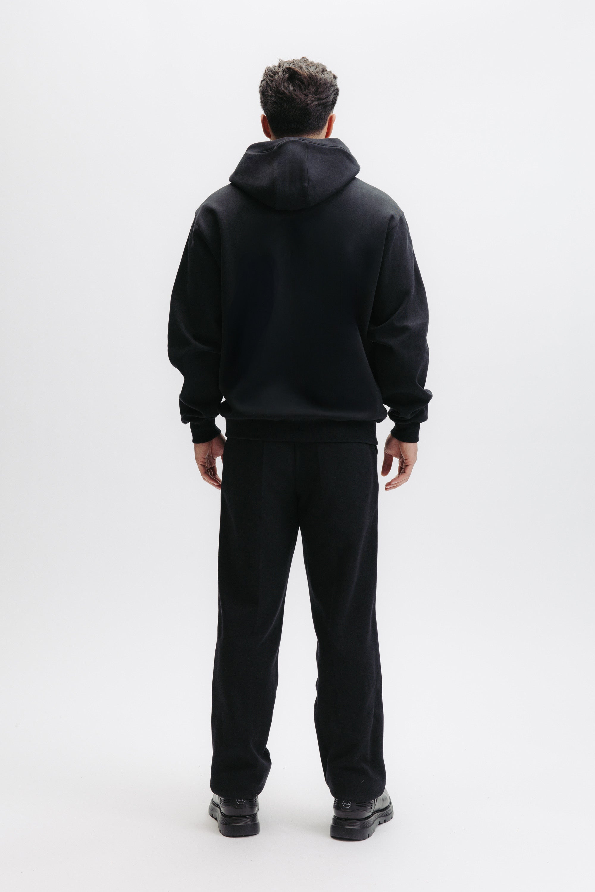 Q SERIES ZIP THROUGH HOODIE - JET BLACK