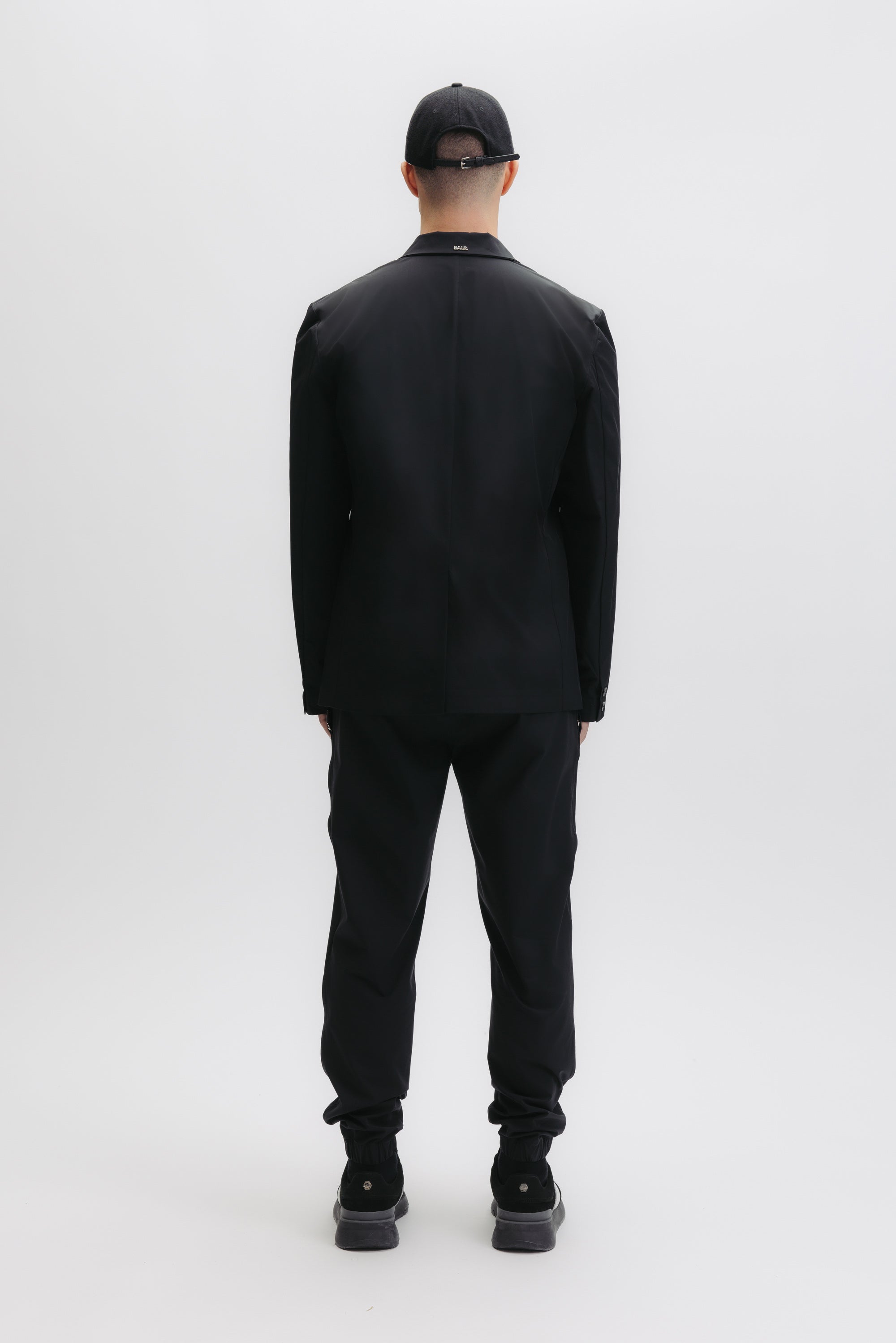XI TECH BLAZER - JET BLACK