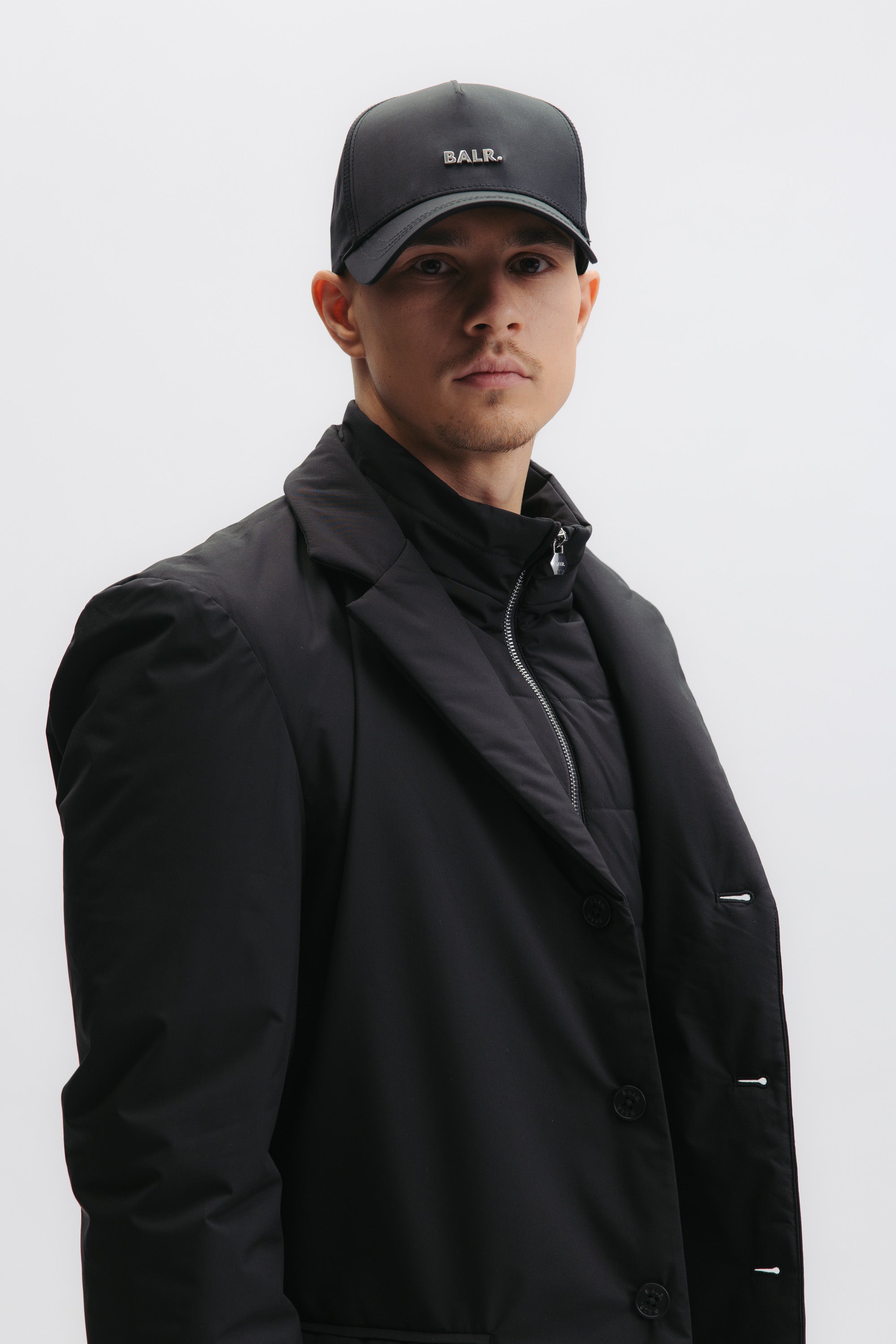 Q SERIES CLASSIC CAP - JET BLACK