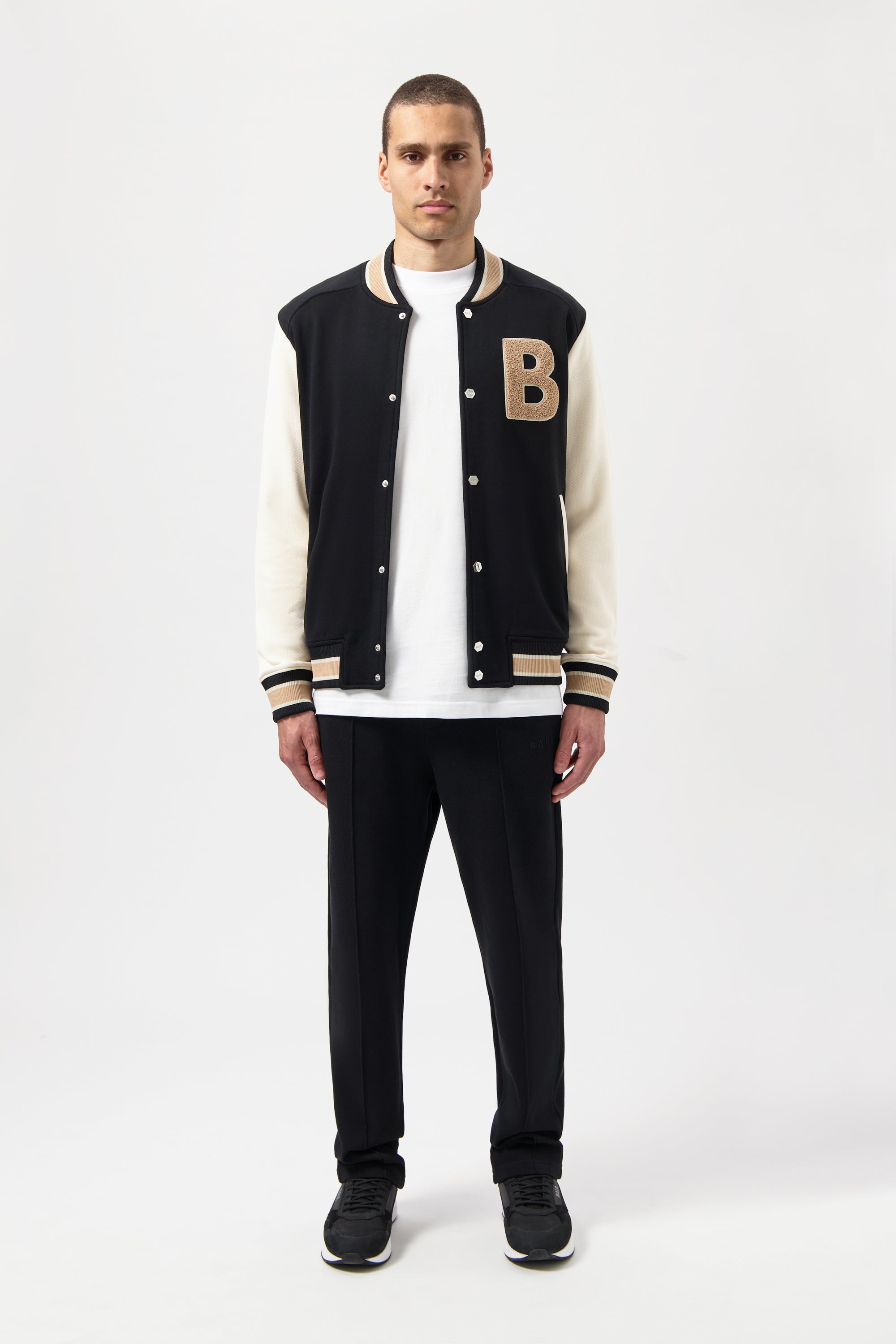 GAME DAY REGULAR FIT VARSITY-JET BLACK