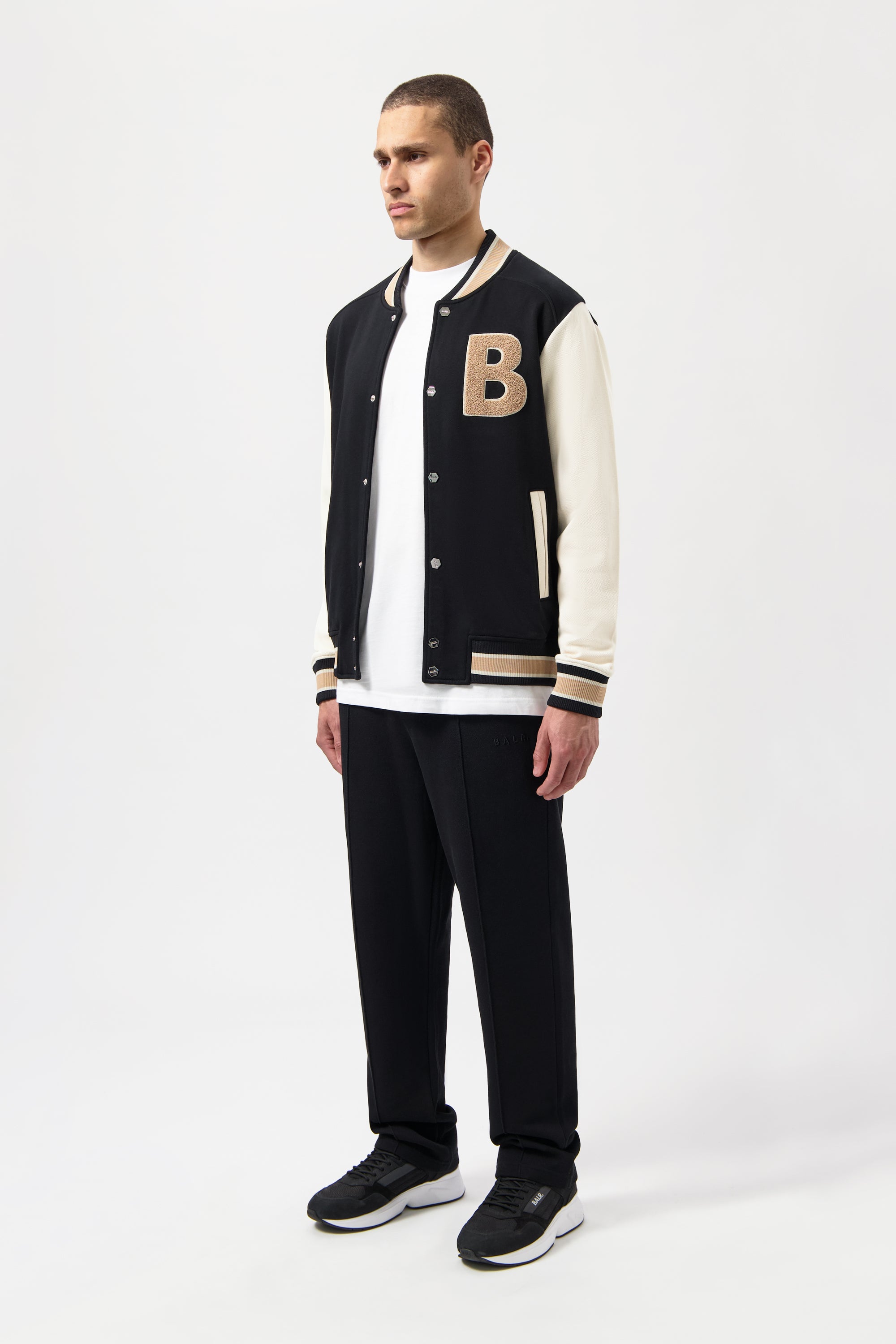 GAME DAY REGULAR FIT VARSITY-JET BLACK