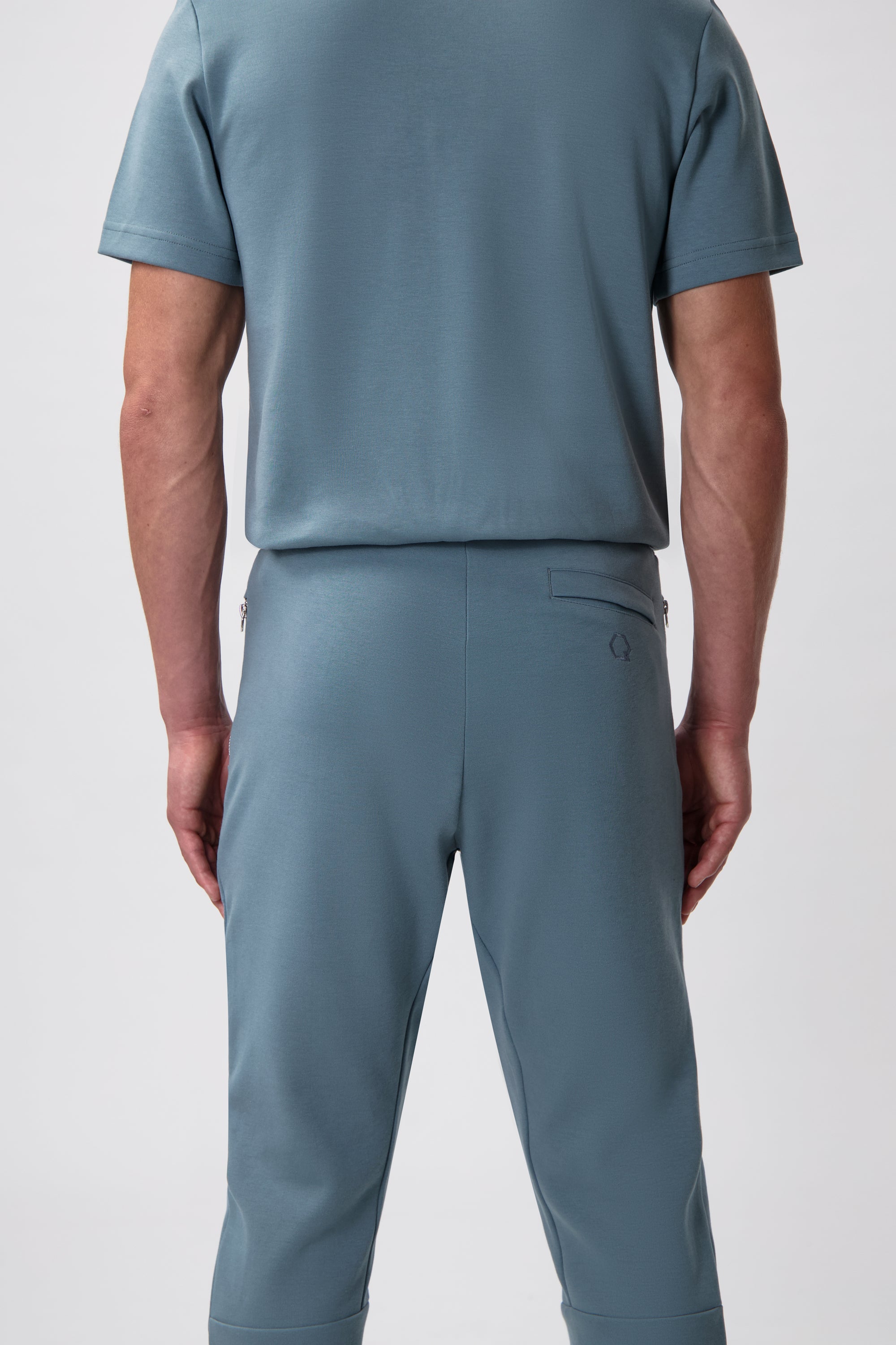 Q-SERIES REGULAR FIT JOGGER-GOBLIN BLUE