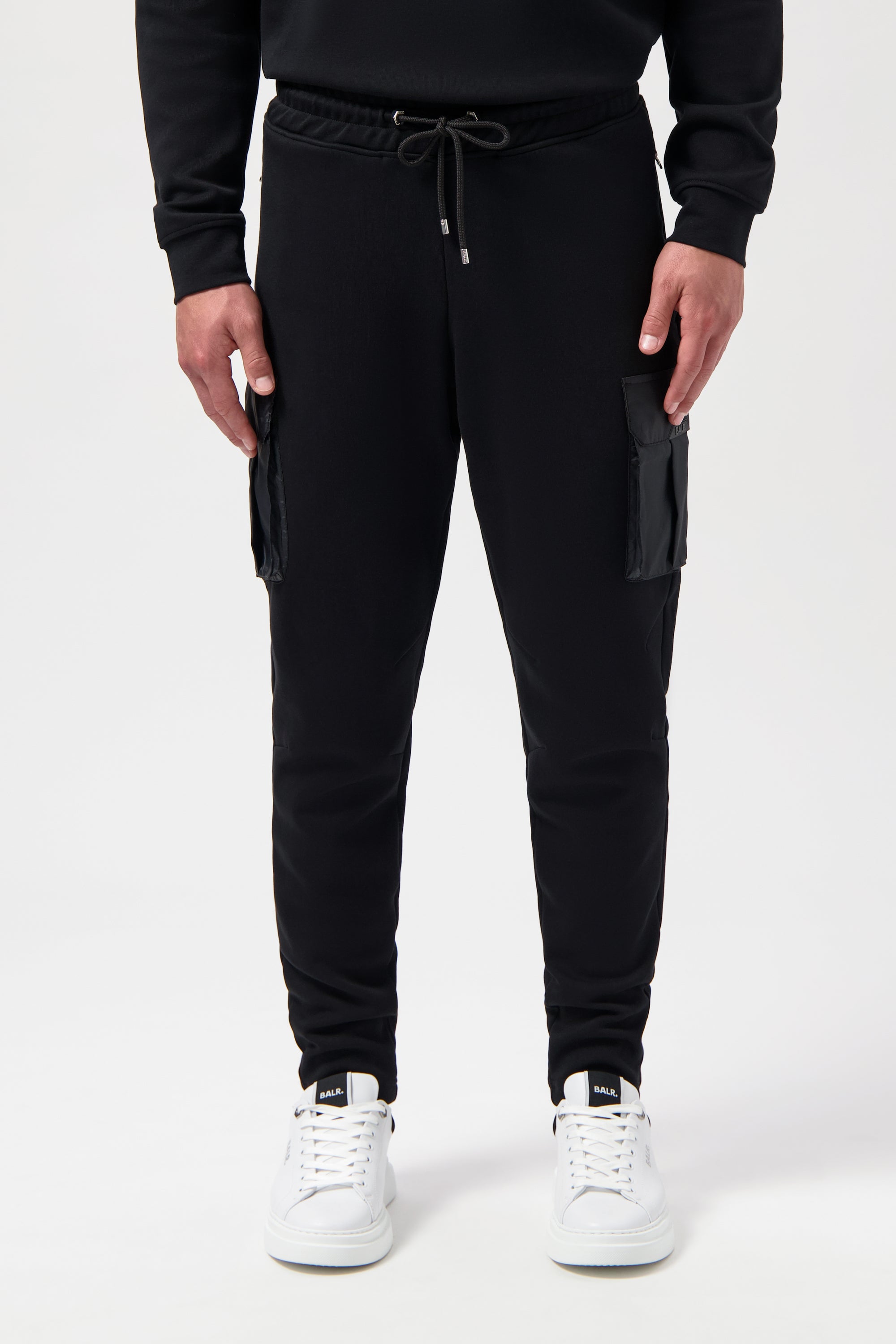 Q-CARGO REGULAR FIT JOGGER-Jet Black