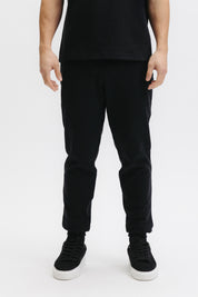 Q SERIES JOGGER - JET BLACK