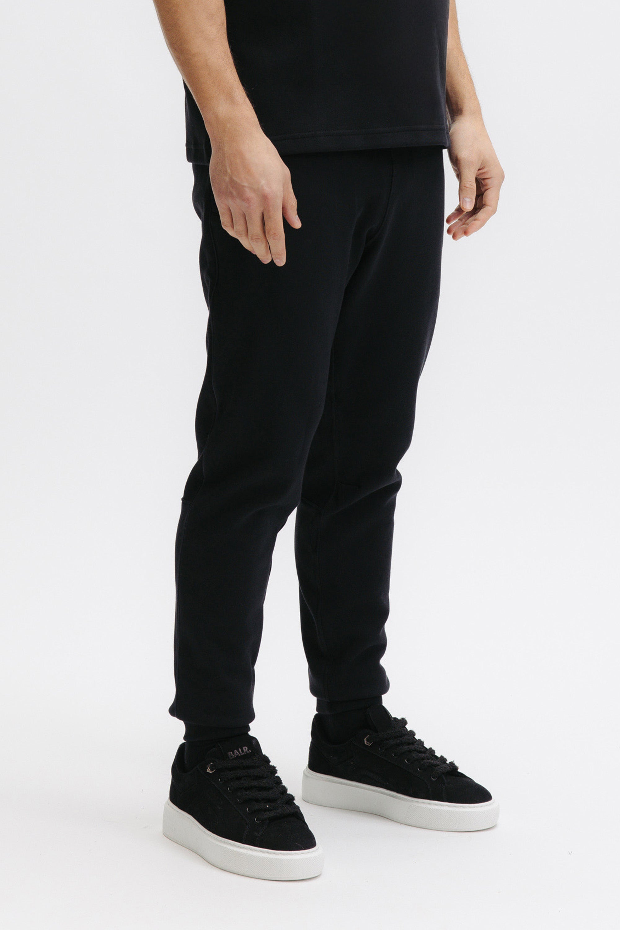 Q SERIES JOGGER - JET BLACK