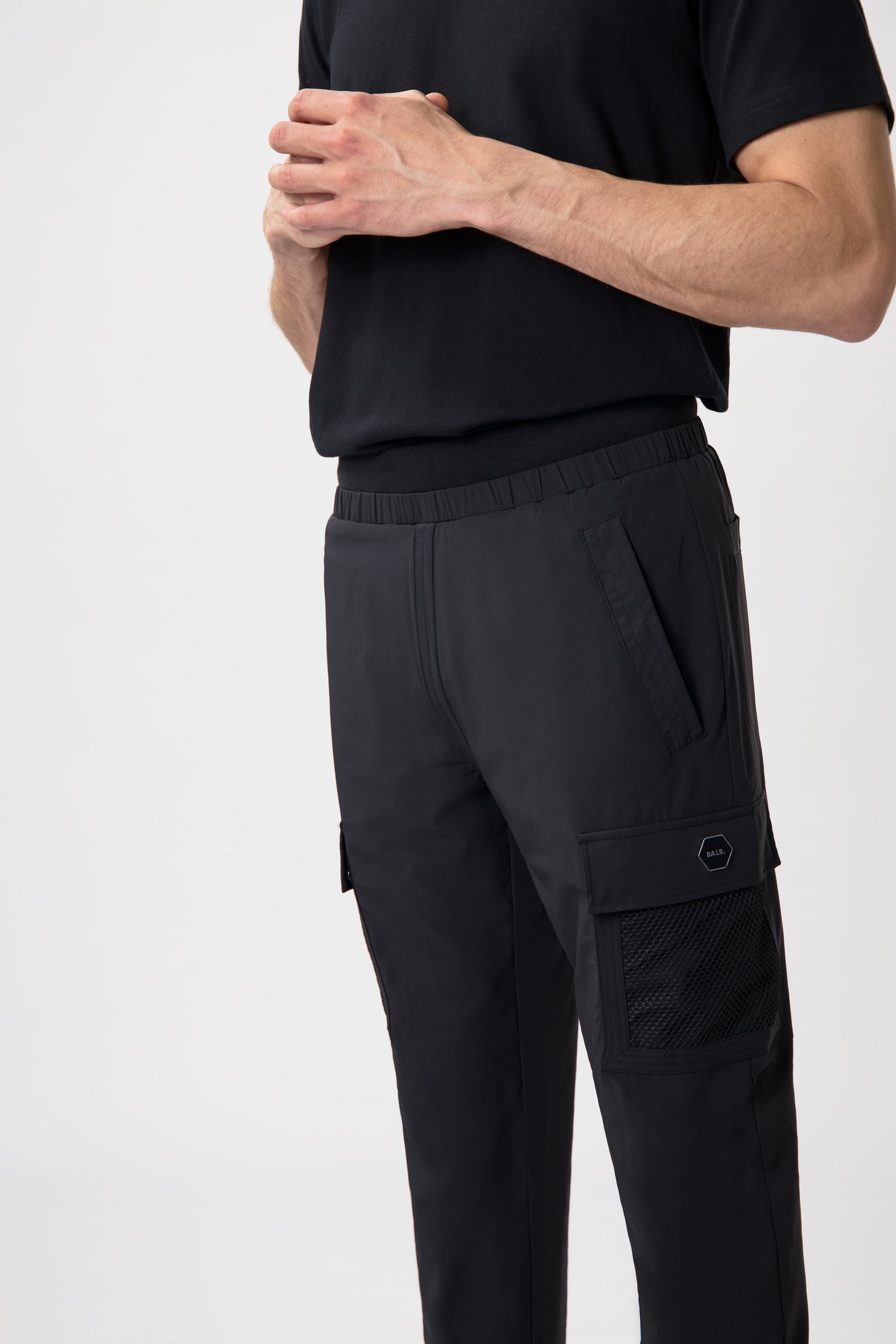 HEXLINE REGULAR FIT TRACK PANTS-Jet Black