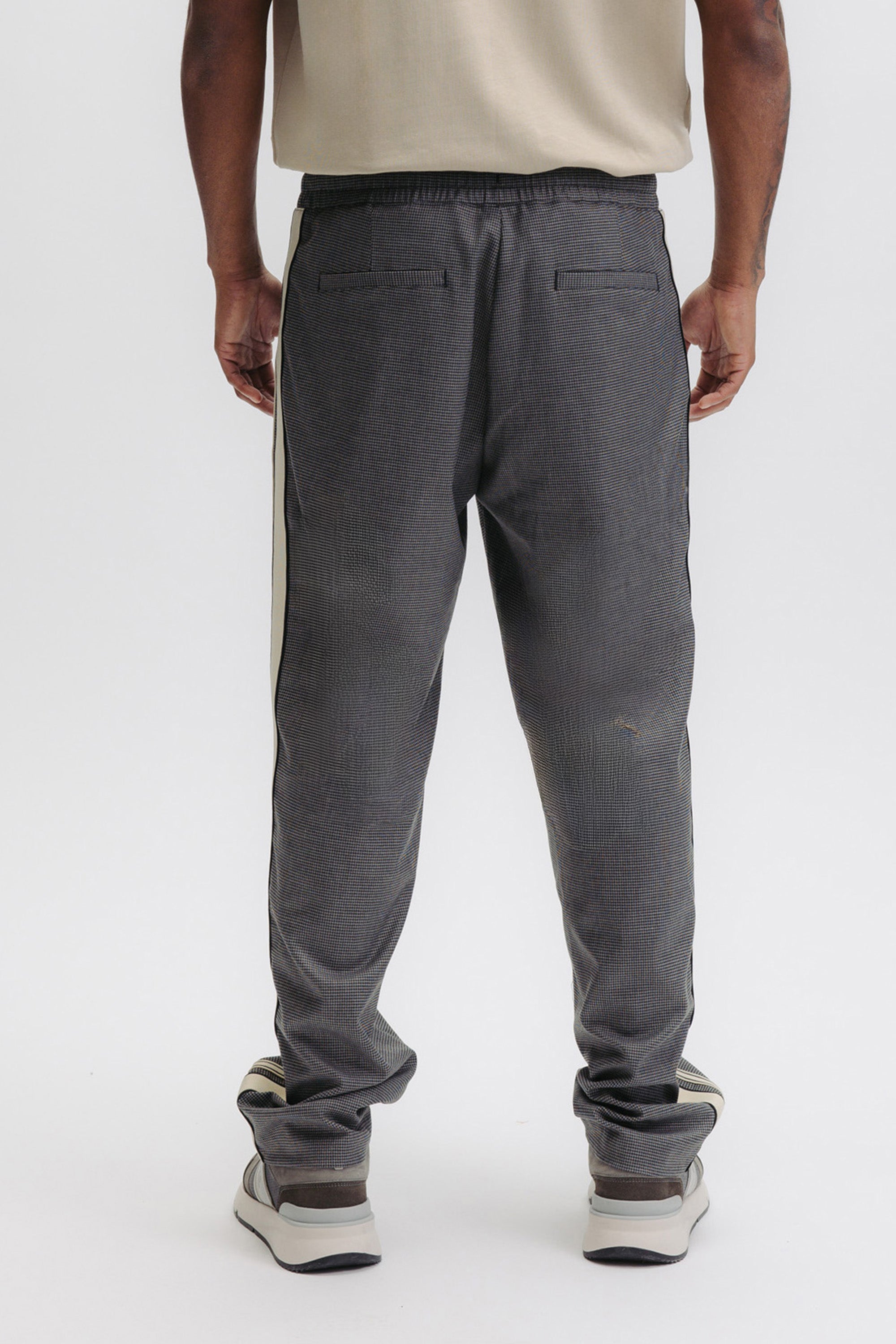 TAPE STRAIGHT TRACK PANTS - BLACK HOUNDSTOOTH