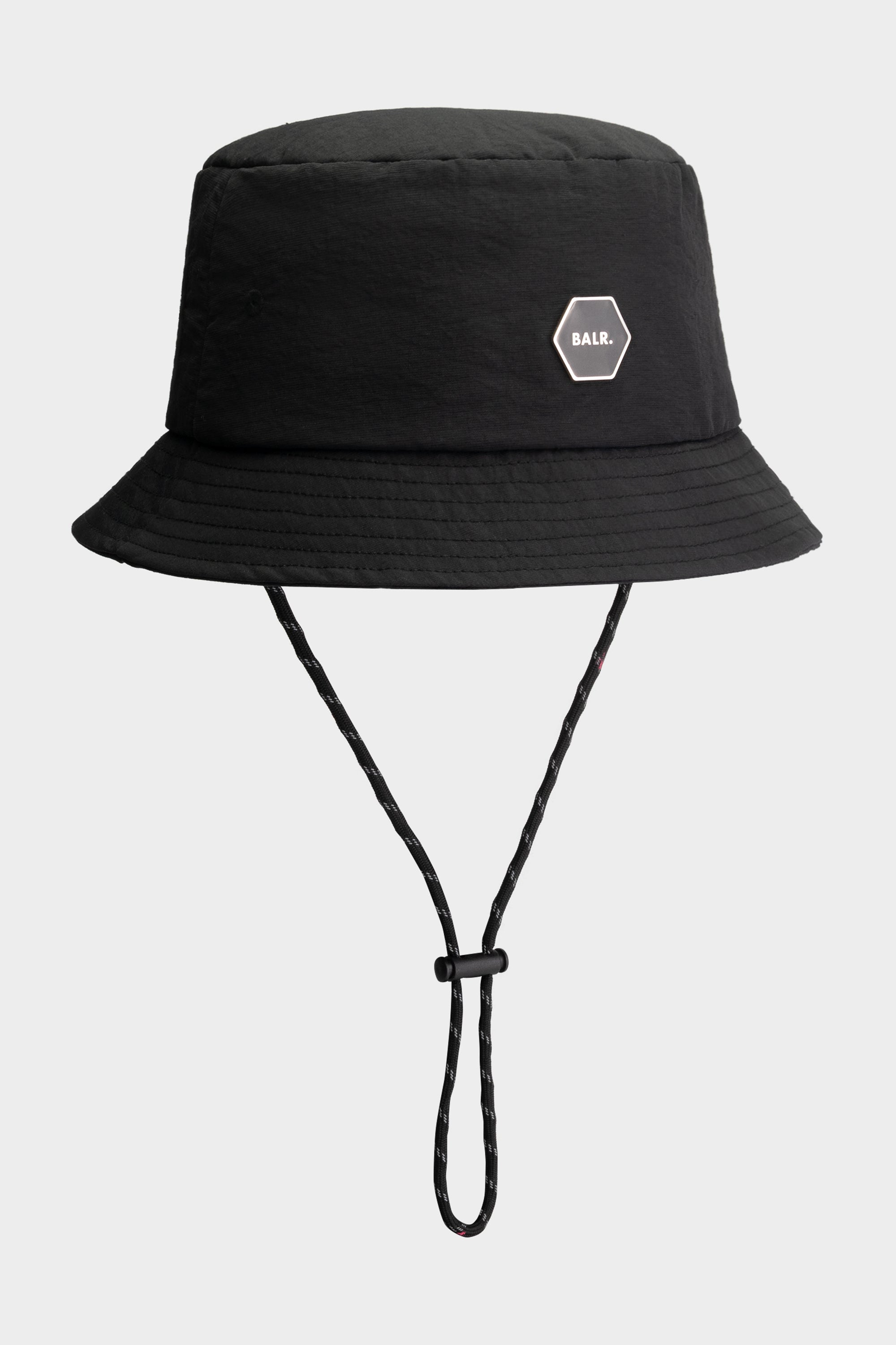 HEXLINE BADGE BUCKET HAT