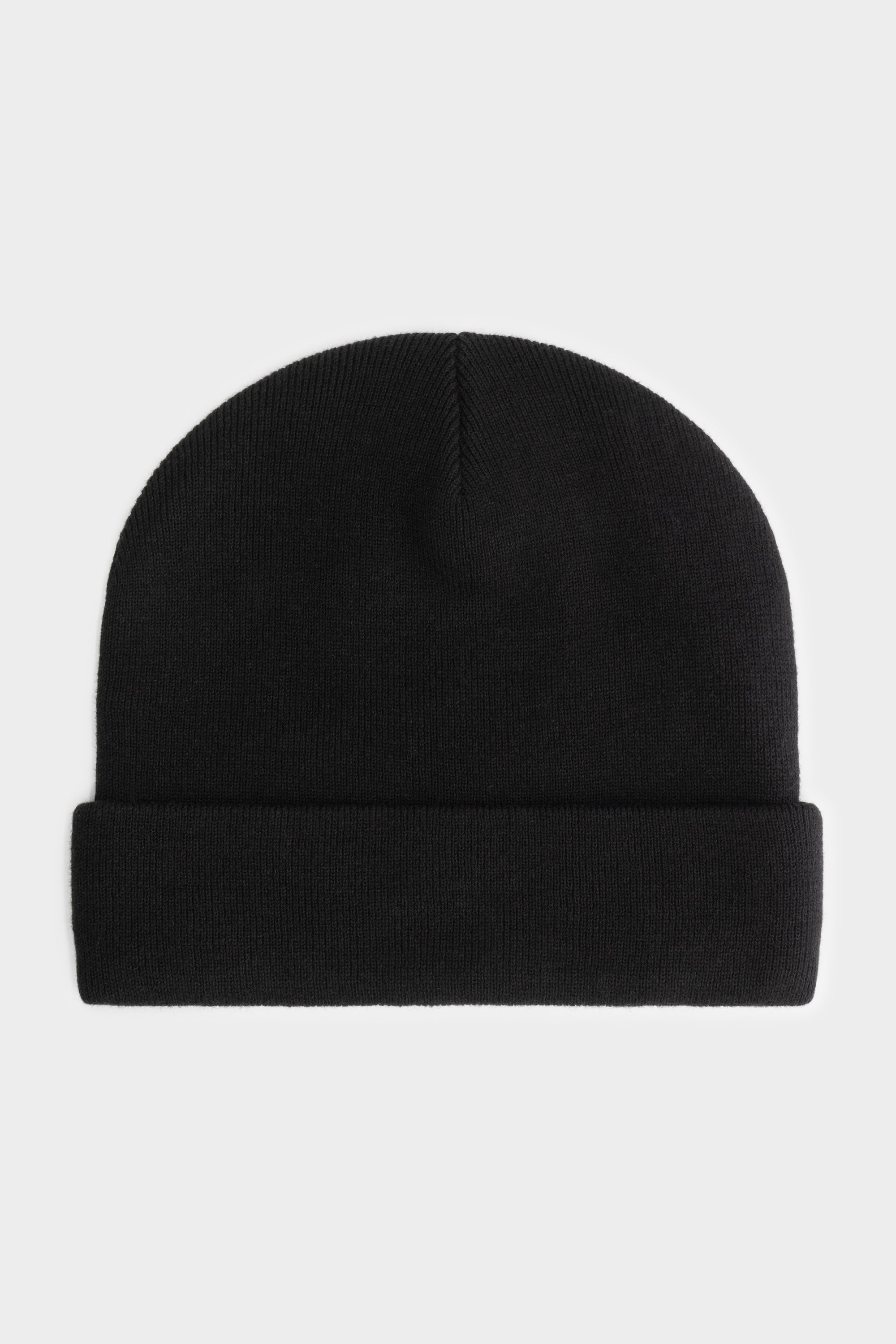 HEXLINE BADGE BEANIE JET BLACK