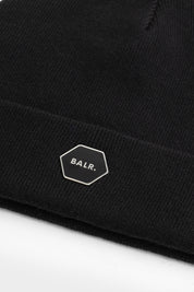 HEXLINE BADGE BEANIE JET BLACK