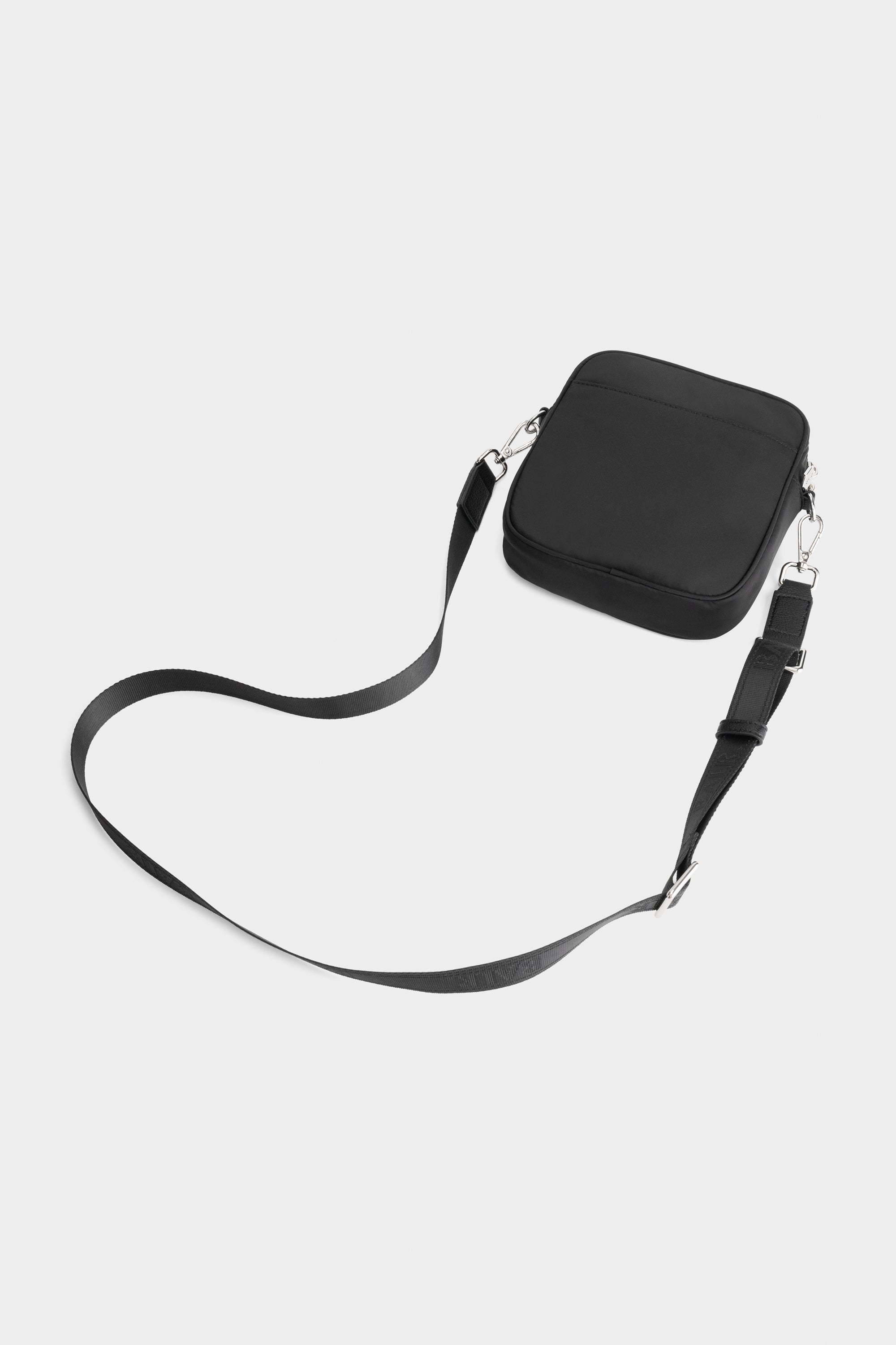 BALR. CLASSIC MESSENGER BAG-JET BLACK