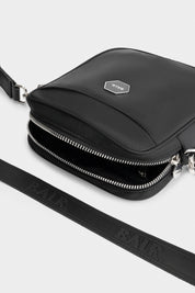 BALR. CLASSIC MESSENGER BAG-JET BLACK