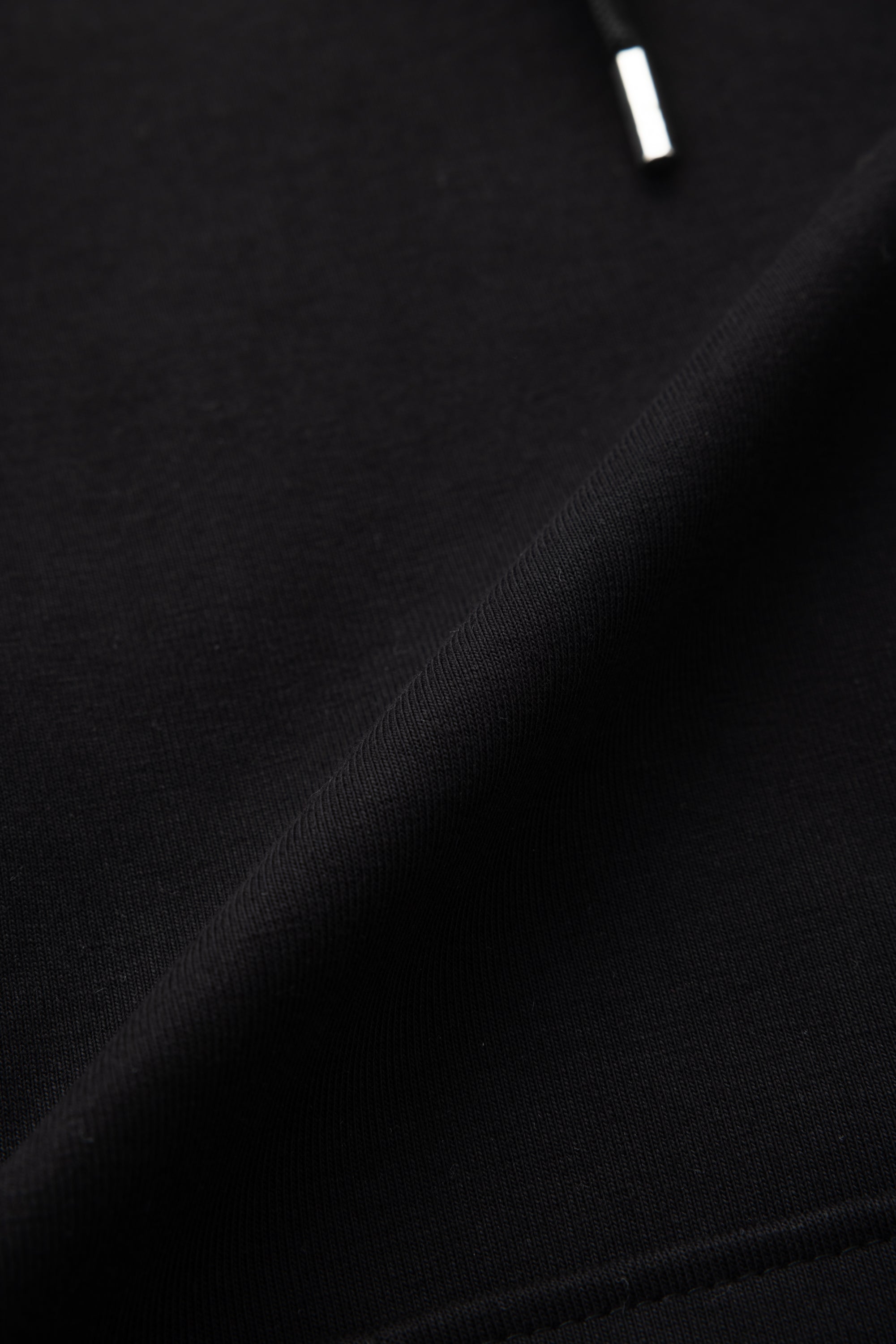 Q SERIES HOODIE - JET BLACK