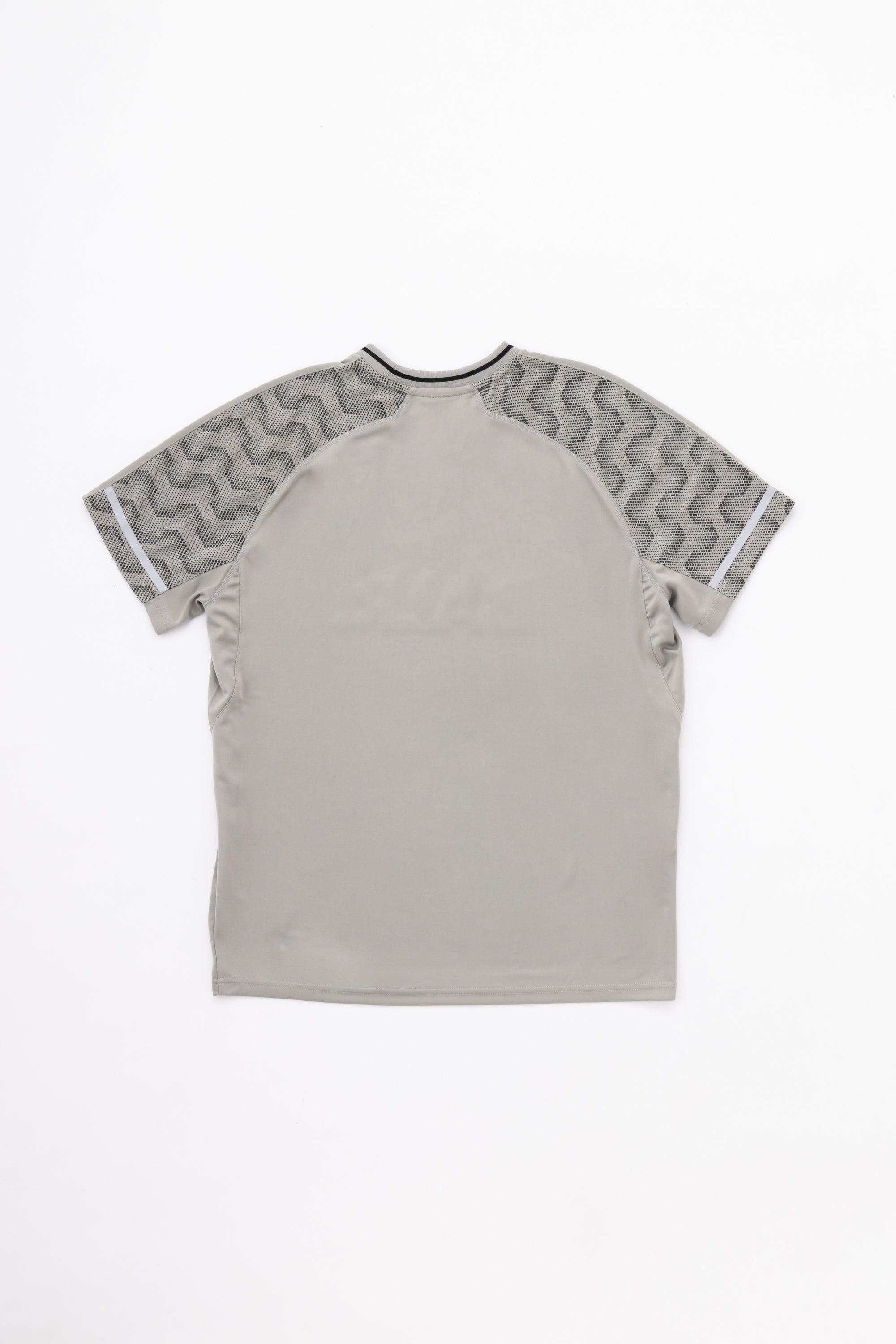 【日本限定】JP TRAINING T-SHIRT-DOVE GREY