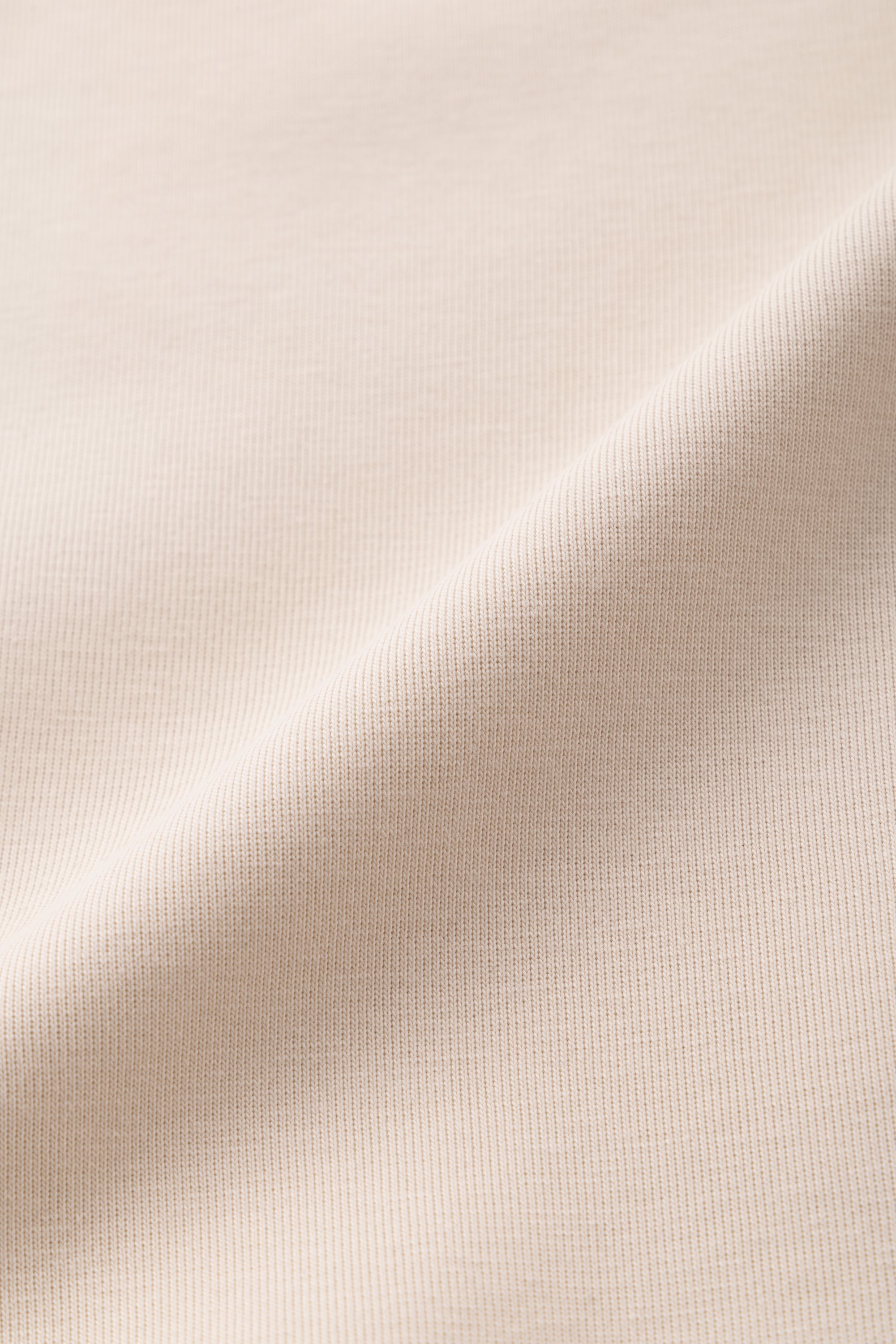 Q SERIES SHORTS - WHITE SWAN