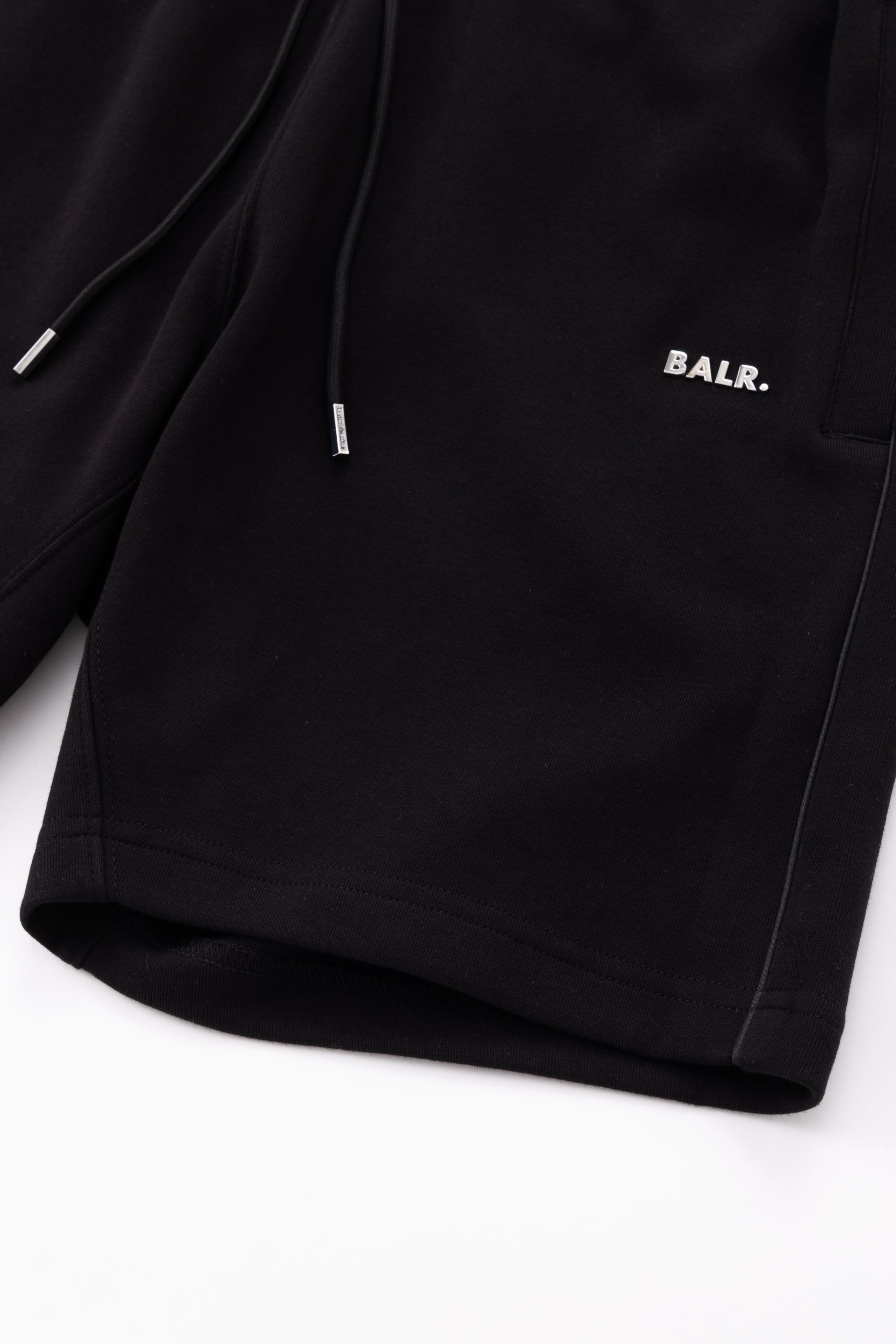 Q SERIES SHORTS - JET BLACK