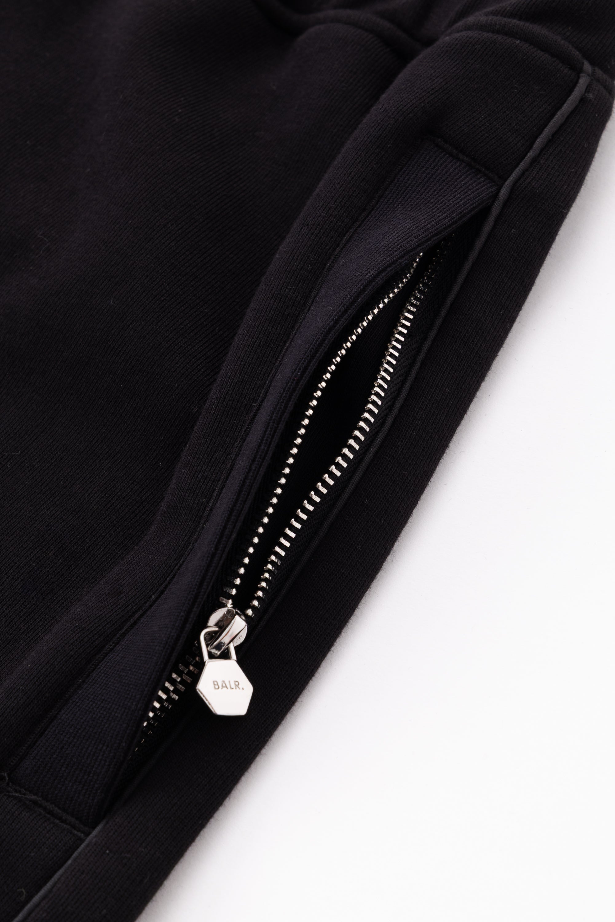 Q SERIES SHORTS - JET BLACK