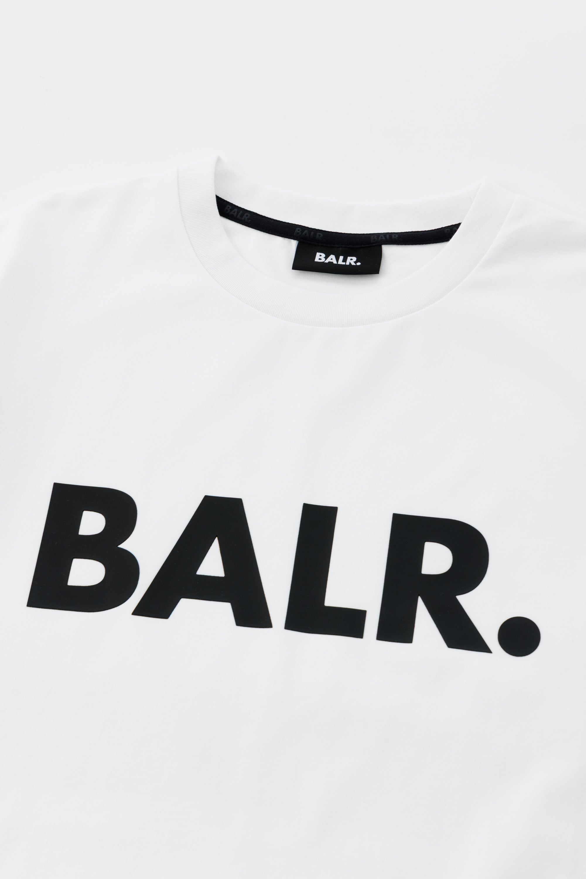 【日本限定】JP STREET TALENTS T-SHIRT - BRIGHT WHITE / BLACK