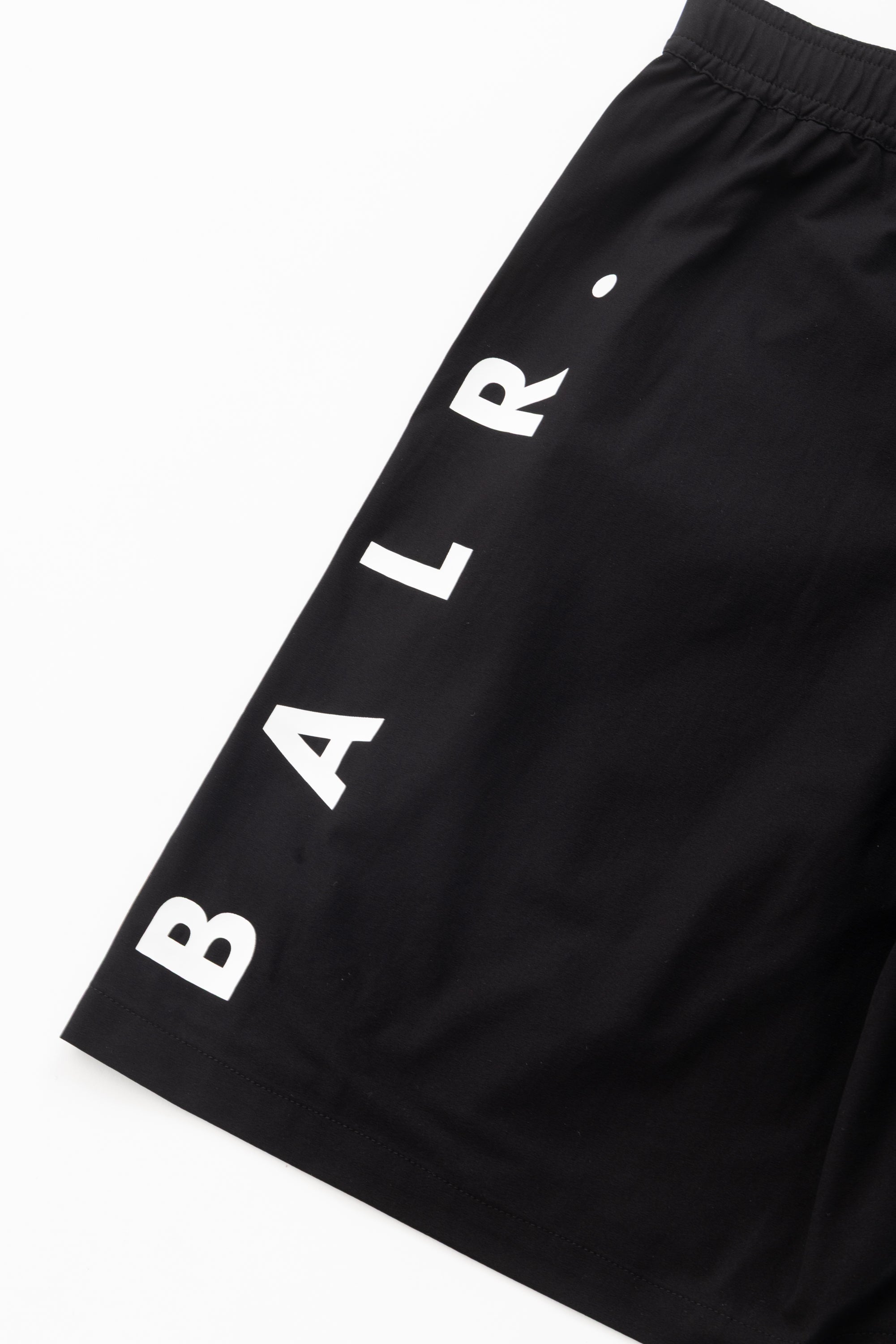 日本限定】JP LOGO SHORTS - BLACK – BALR.