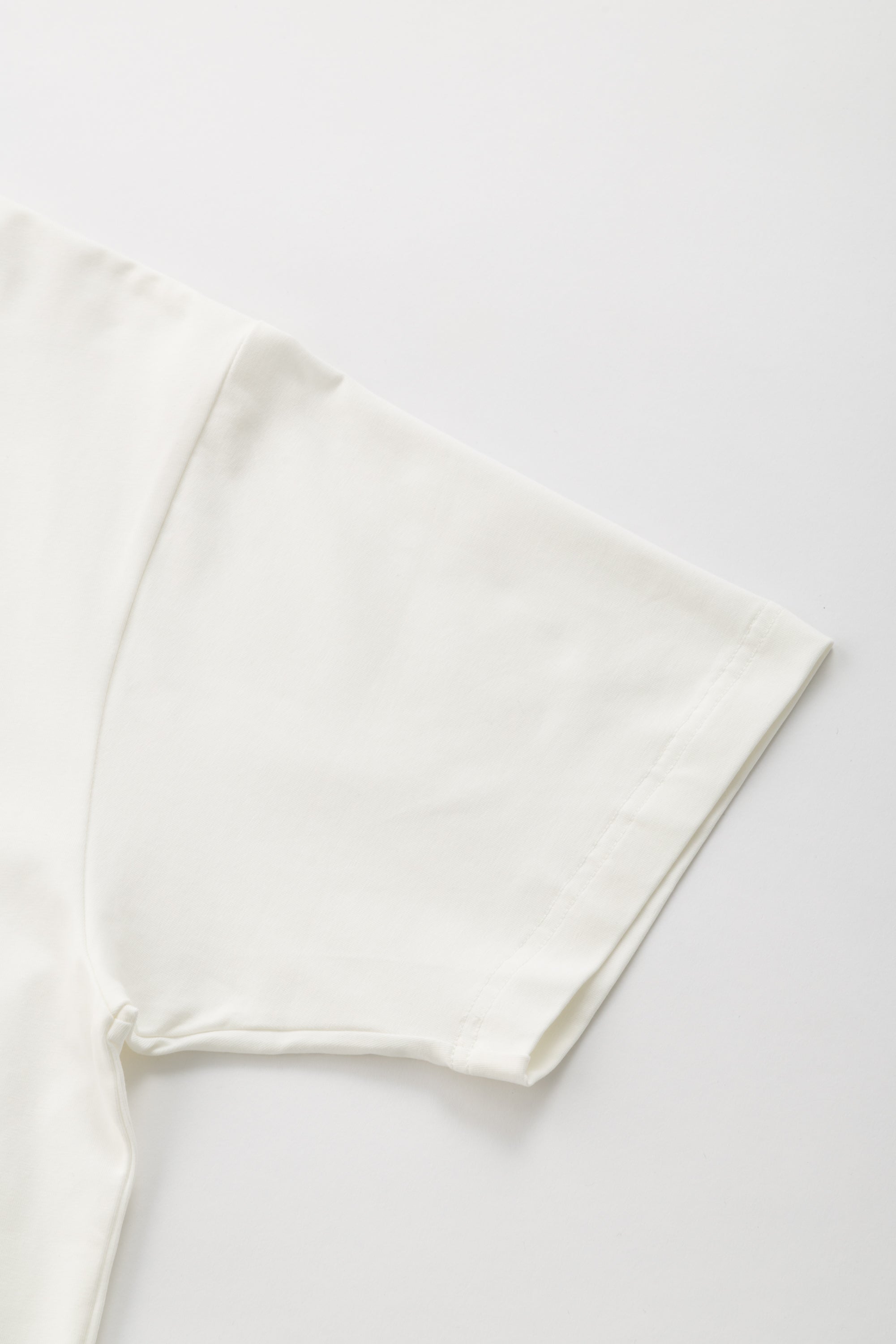 【日本限定】JP STREET TALENTS T-SHIRT - WHITE SWAN