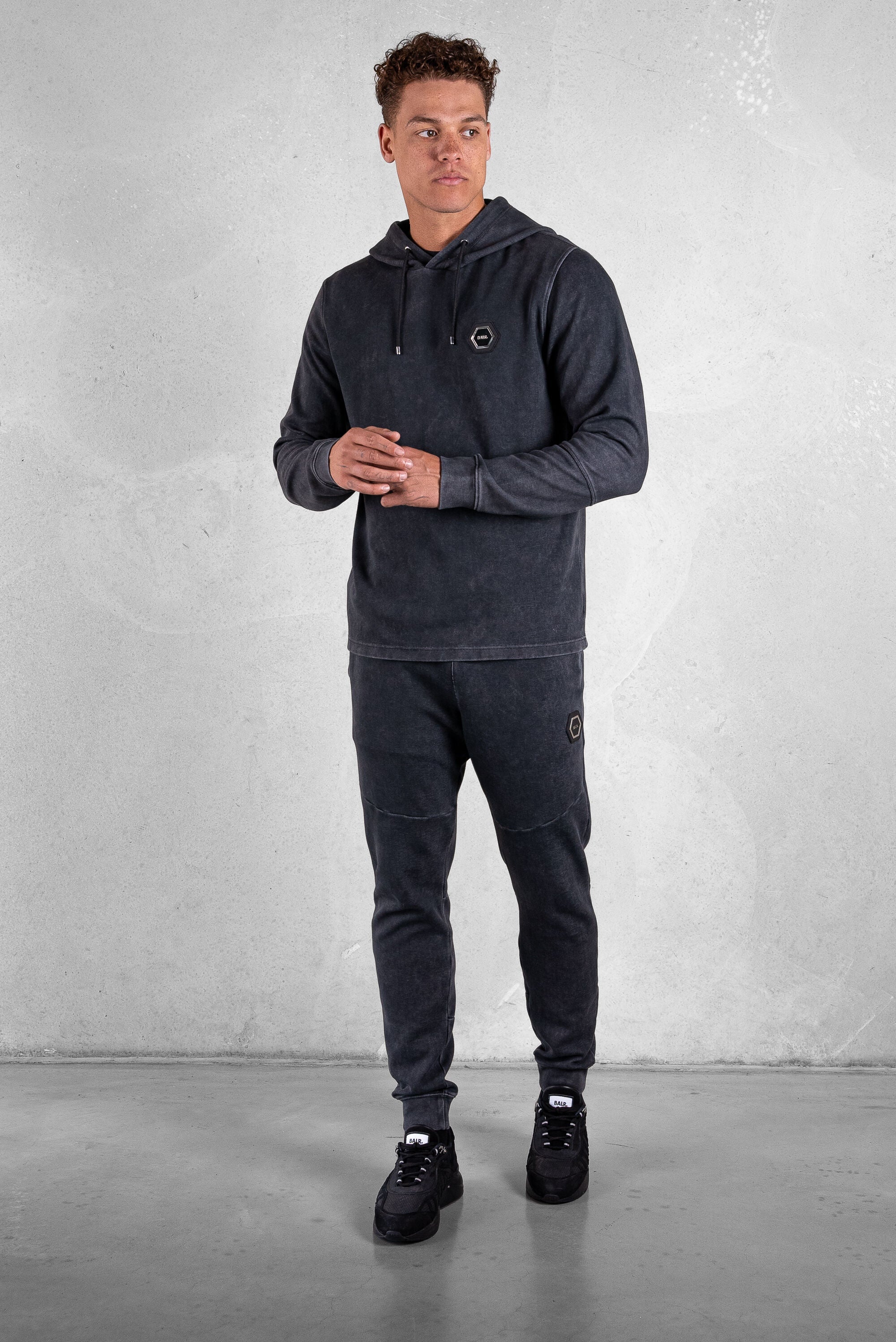 【残りSのみ】D13 STRAIGHT WASHED HOODIE WASHED BLACK
