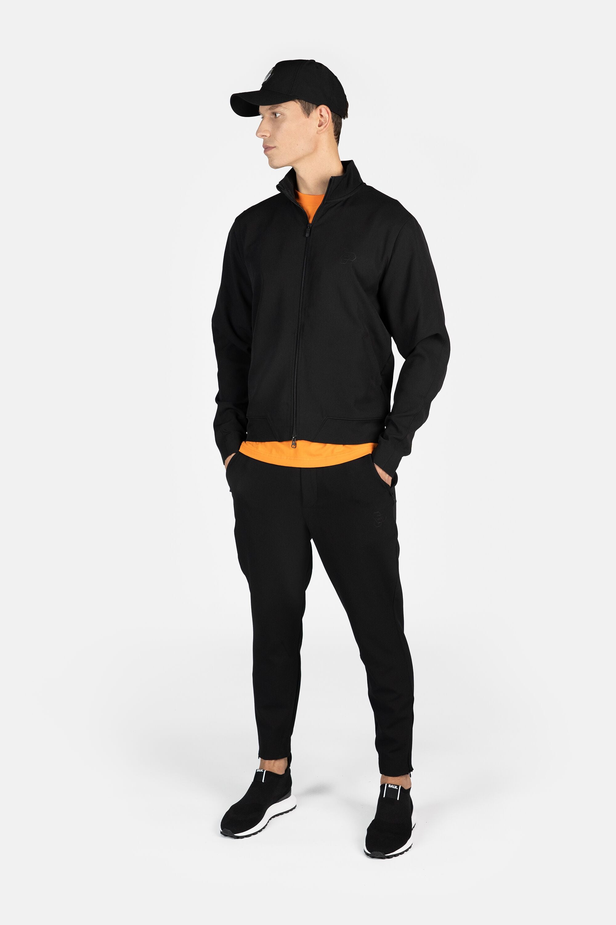 【残りMのみ】ATHLETIC SLIM FIT TRACK JACKET JET BLACK